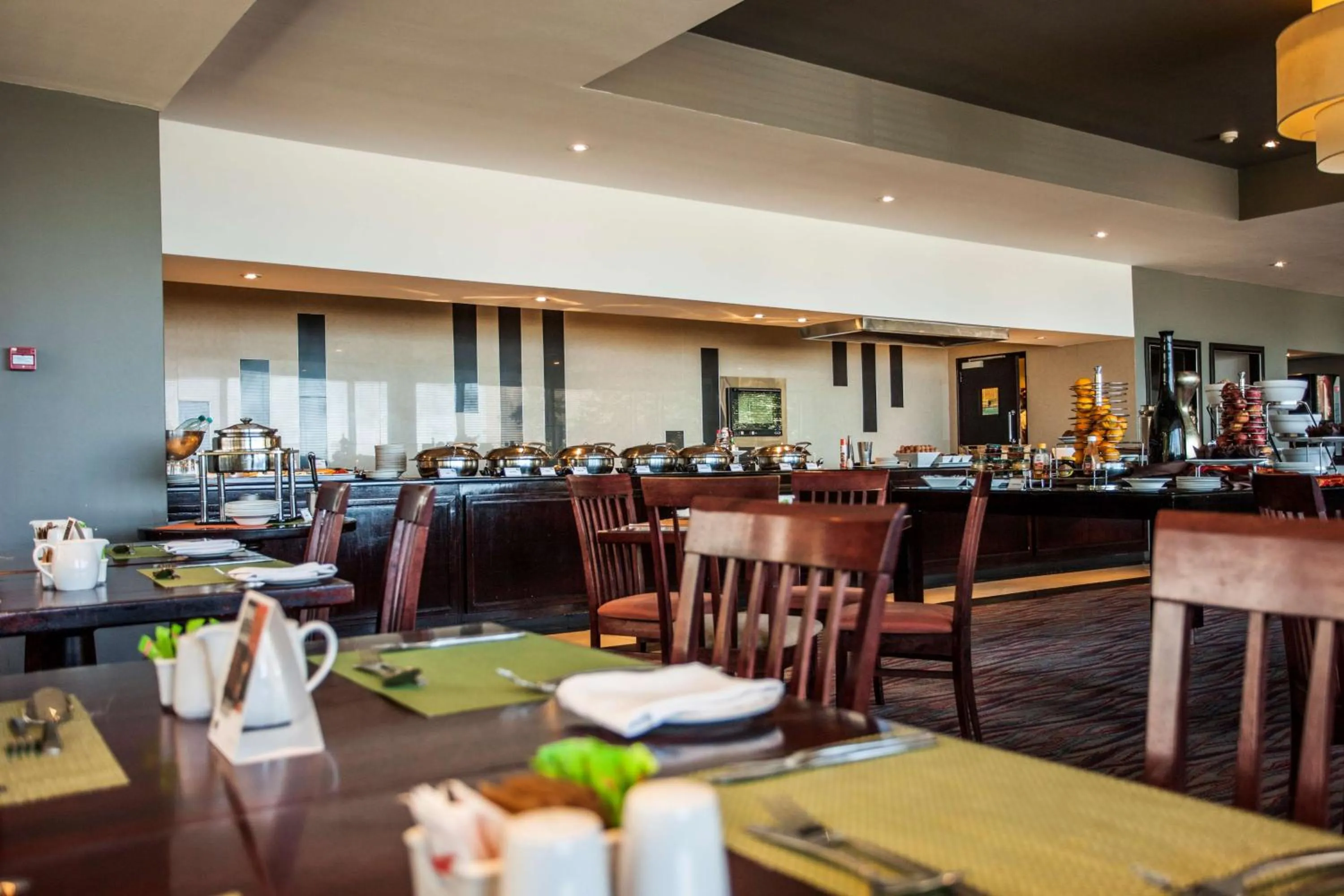 Restaurant/places to eat in Garden Court East London