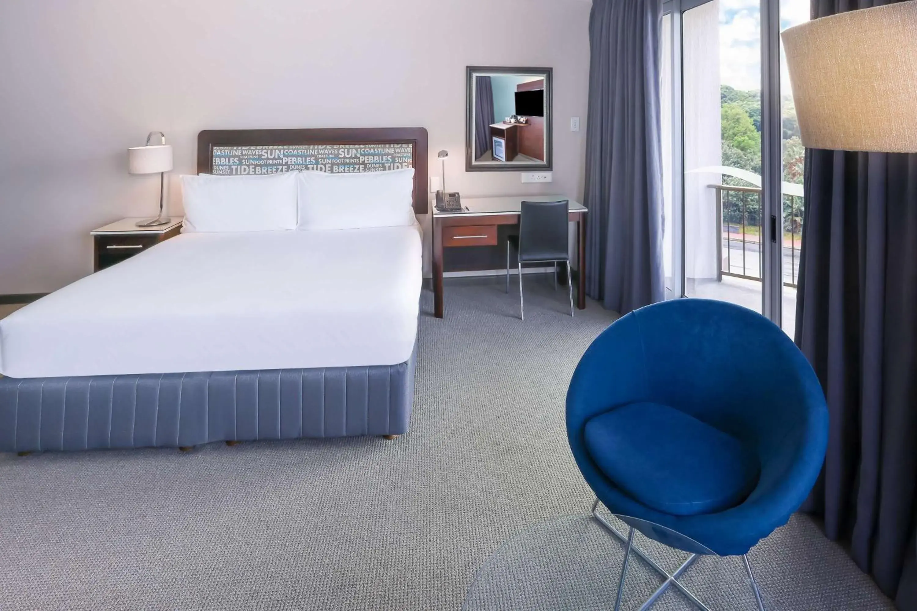 Superior King Room - Smoking in Garden Court East London Superior King Room - Smoking in Garden Court East London