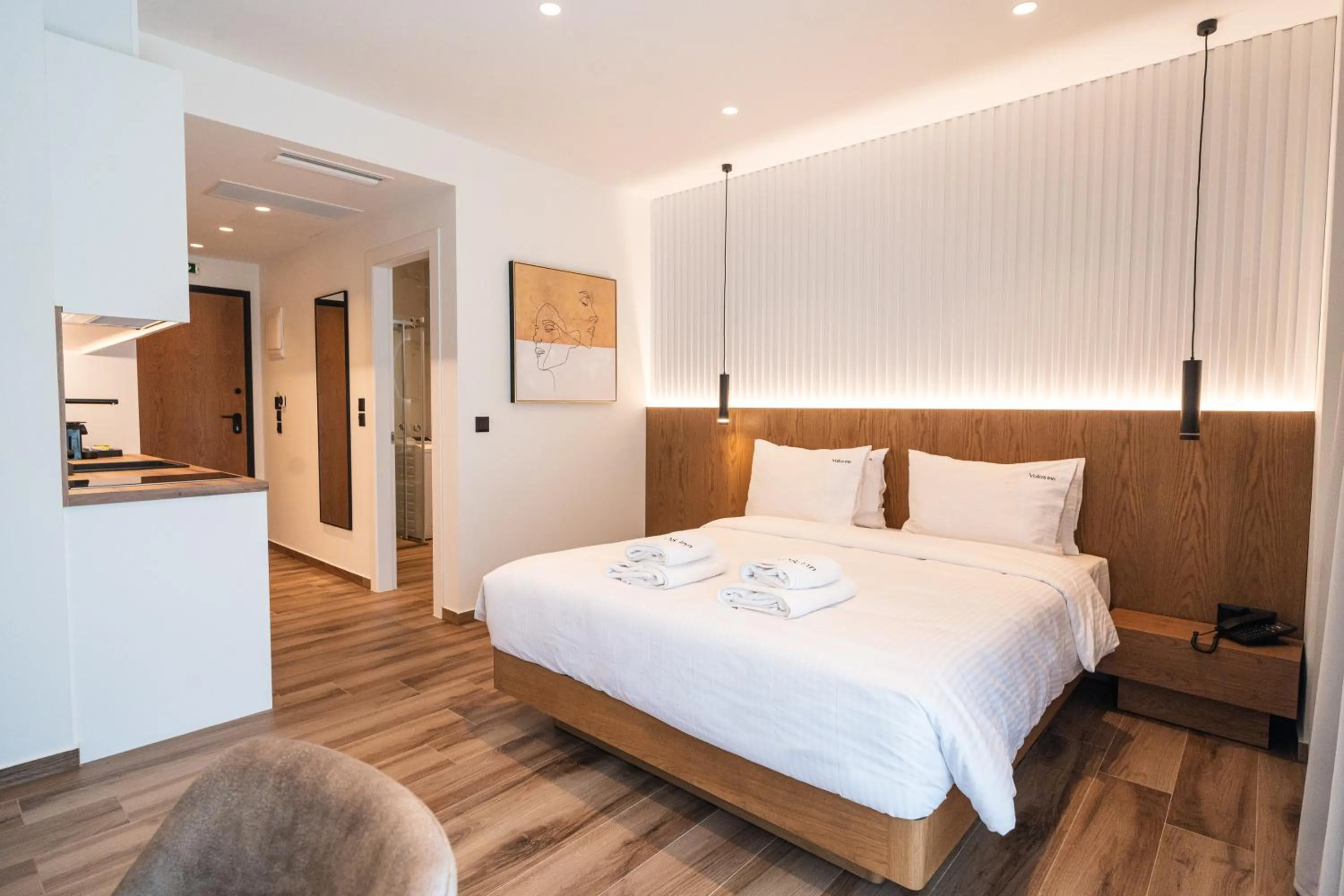 Bed in Volos Inn Hotel