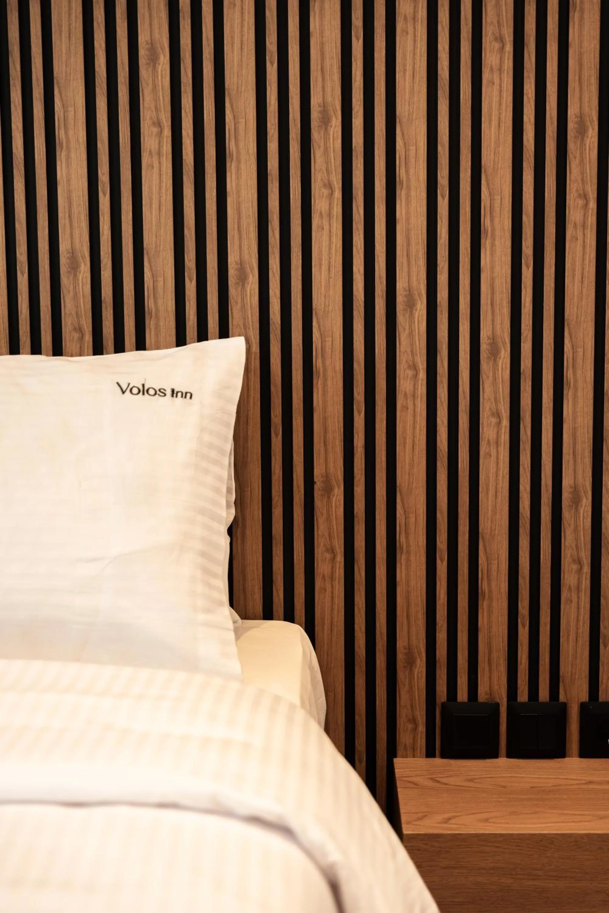 Bed in Volos Inn Hotel