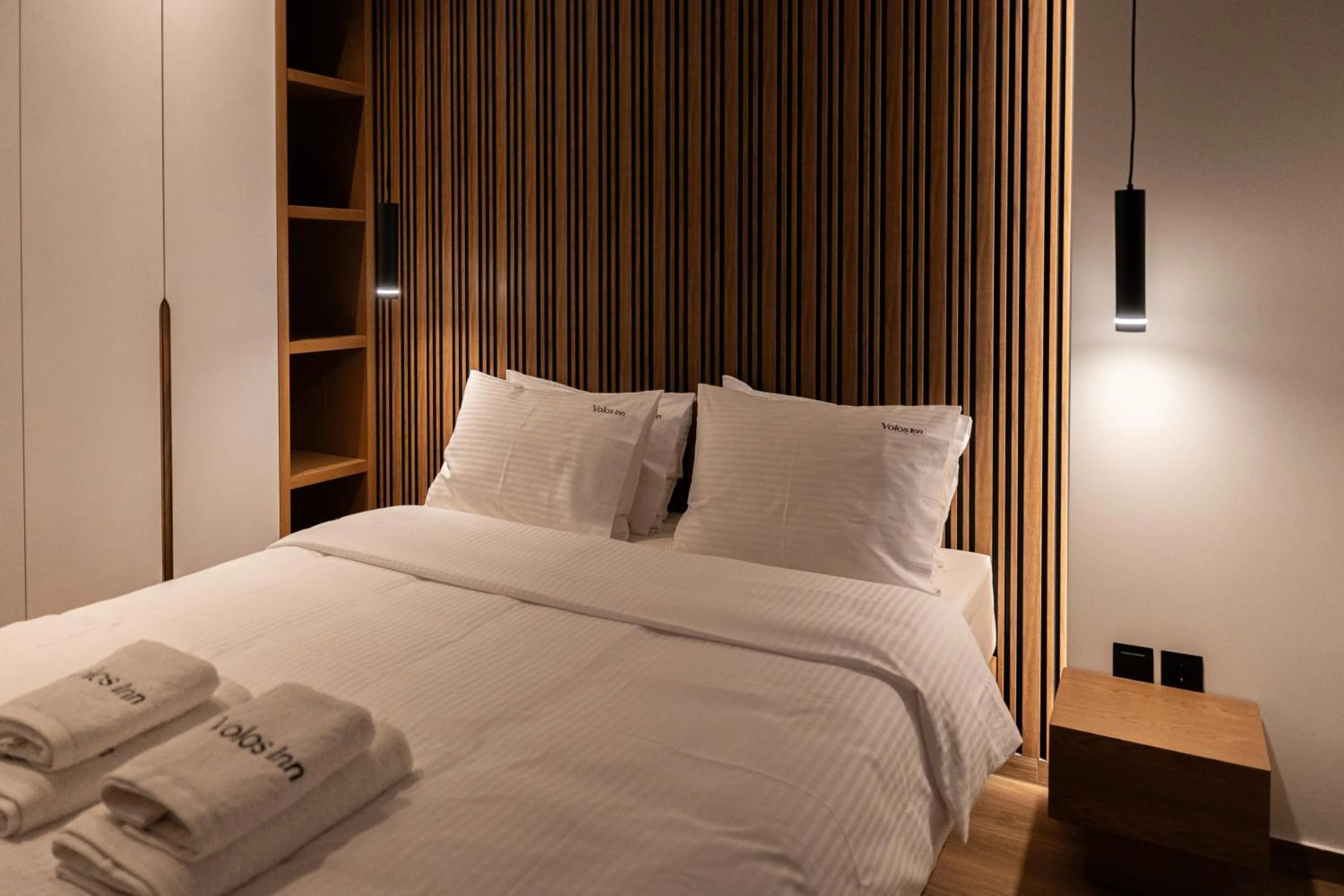 Bed in Volos Inn Hotel