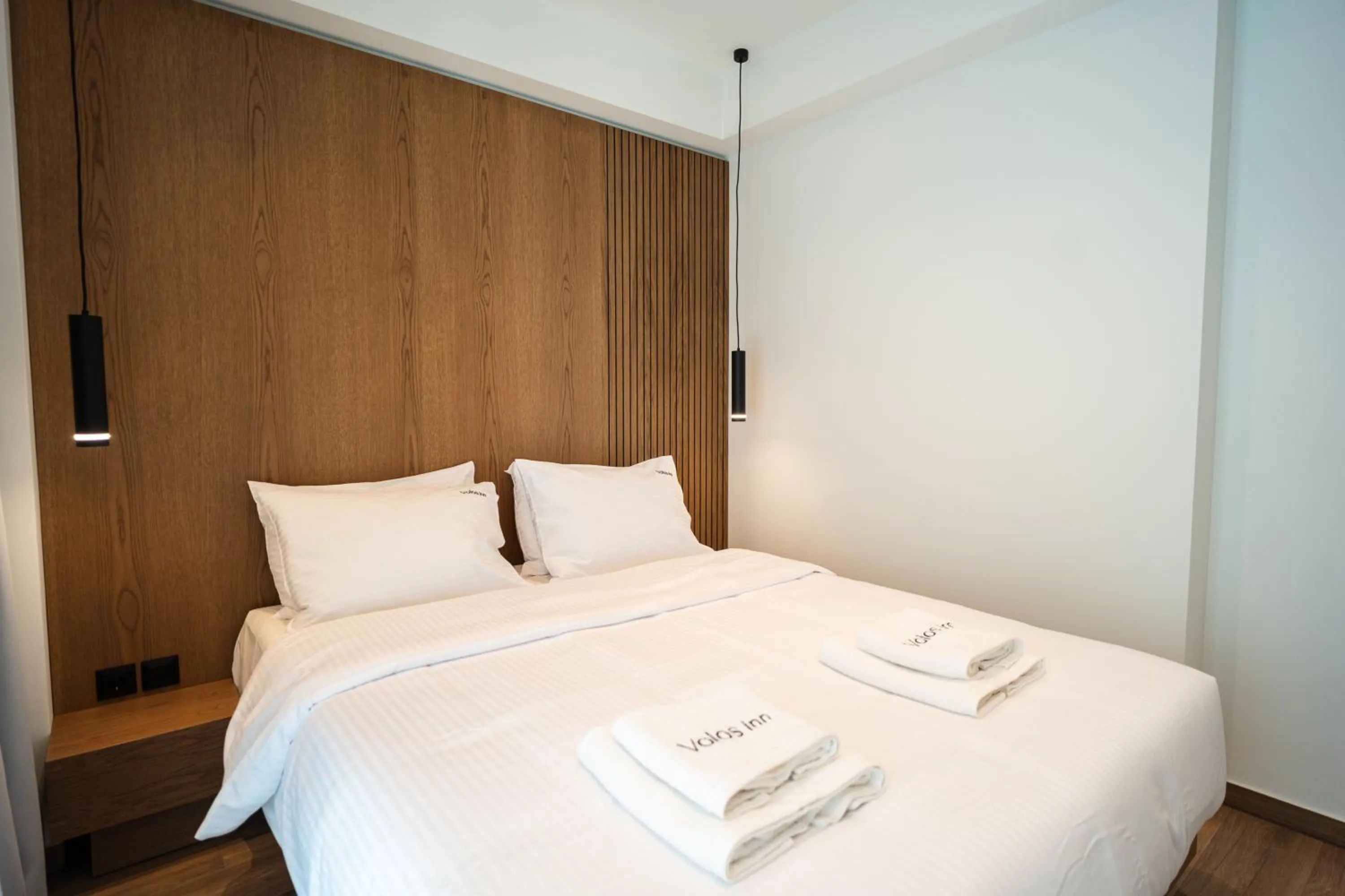 Bed in Volos Inn Hotel