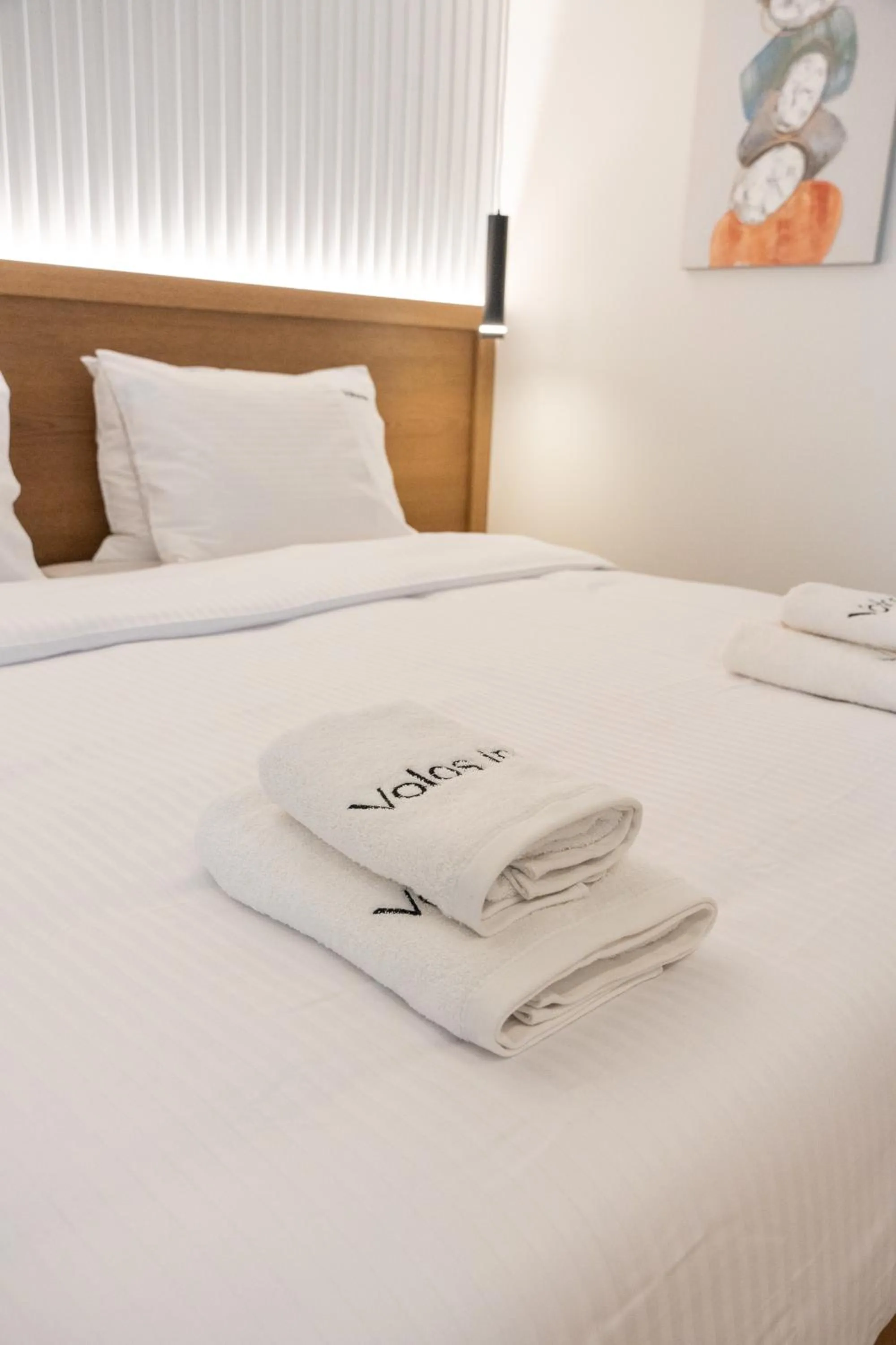 Bed in Volos Inn Hotel