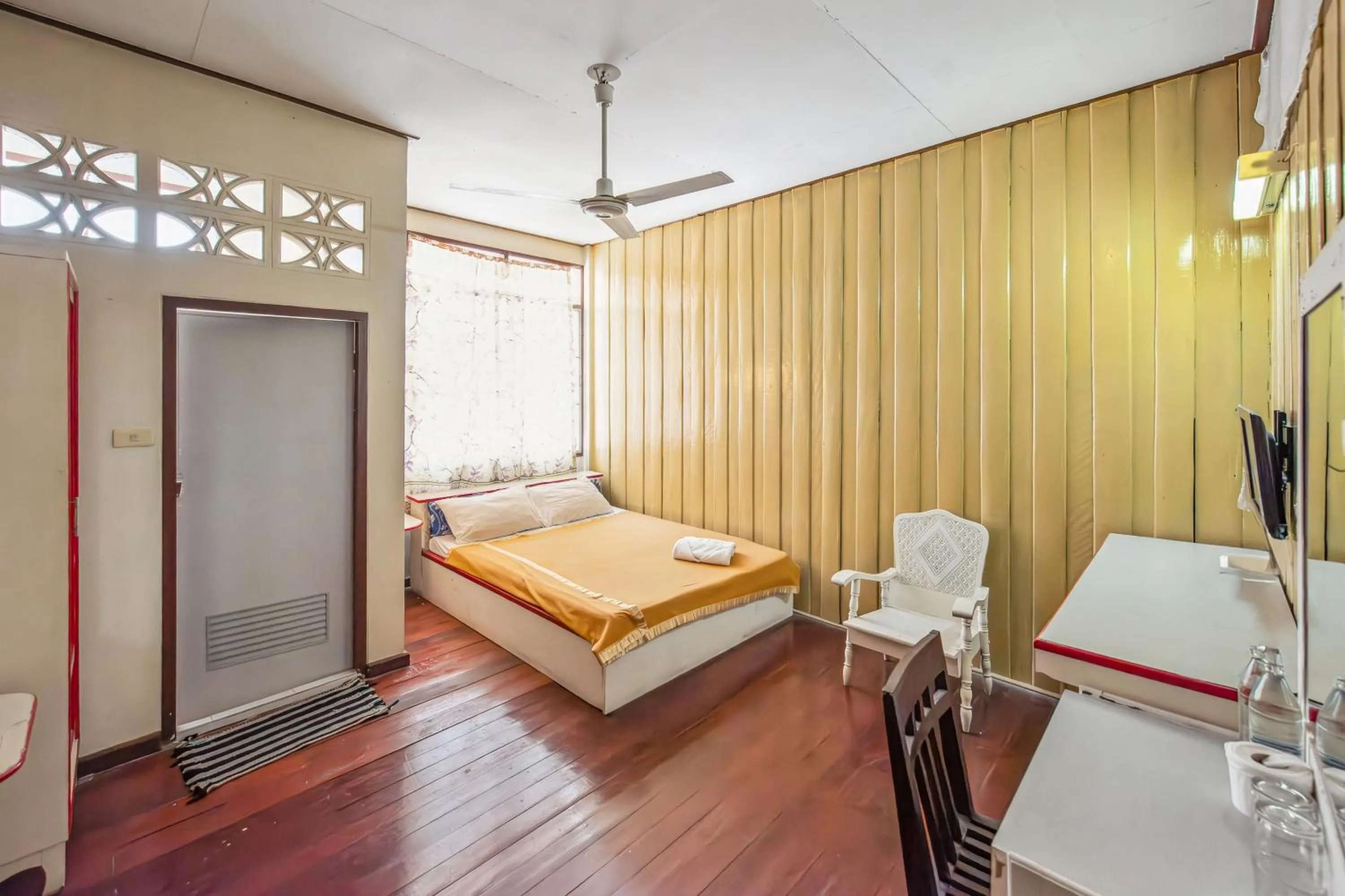 Bed in The Prince Hotel