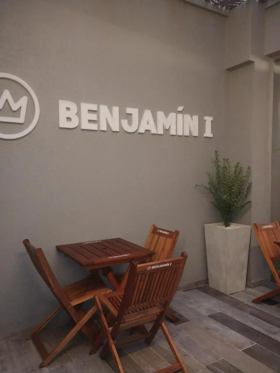 Seating area in Benjamín I