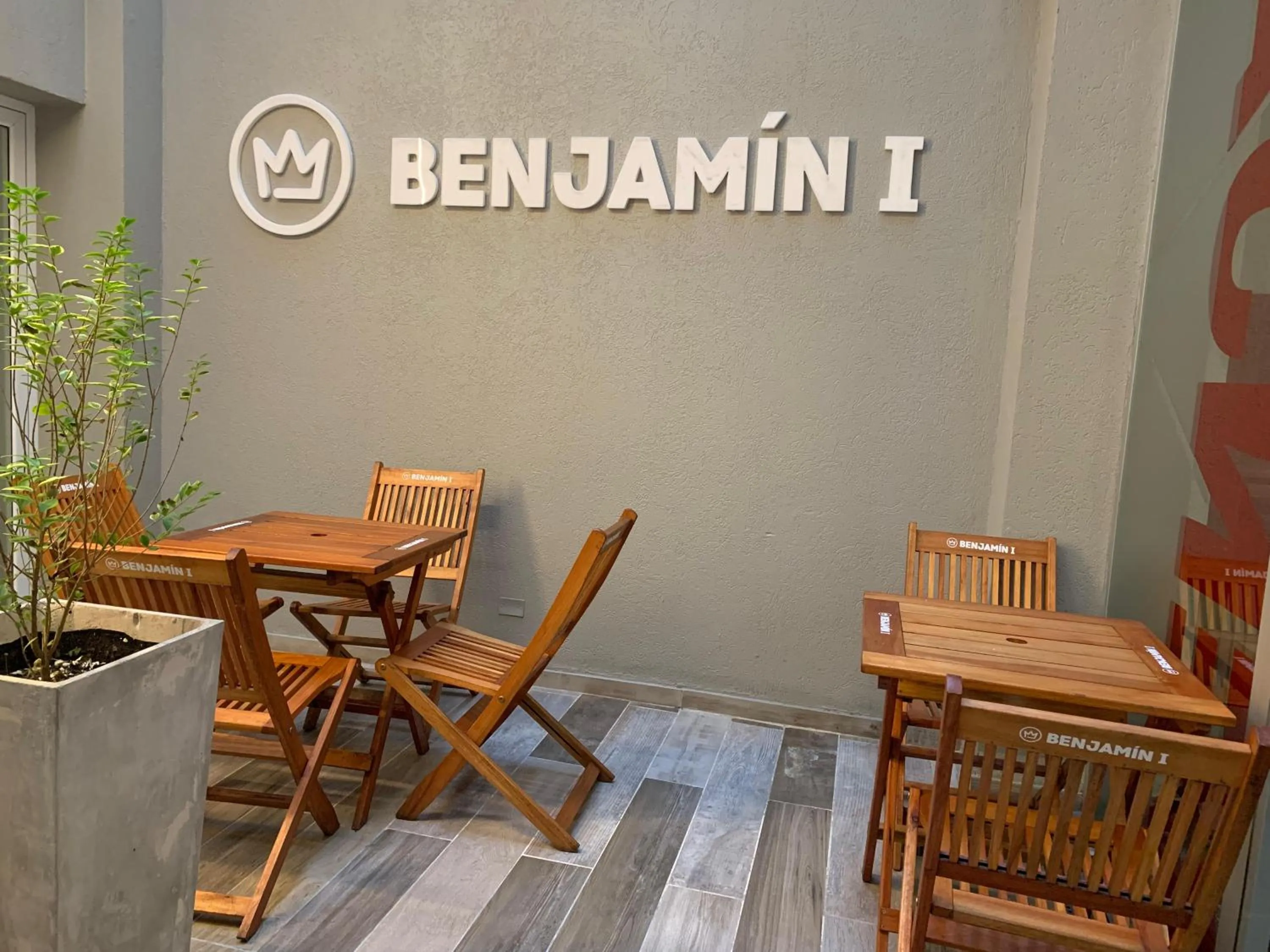 Inner courtyard view in Benjamín I