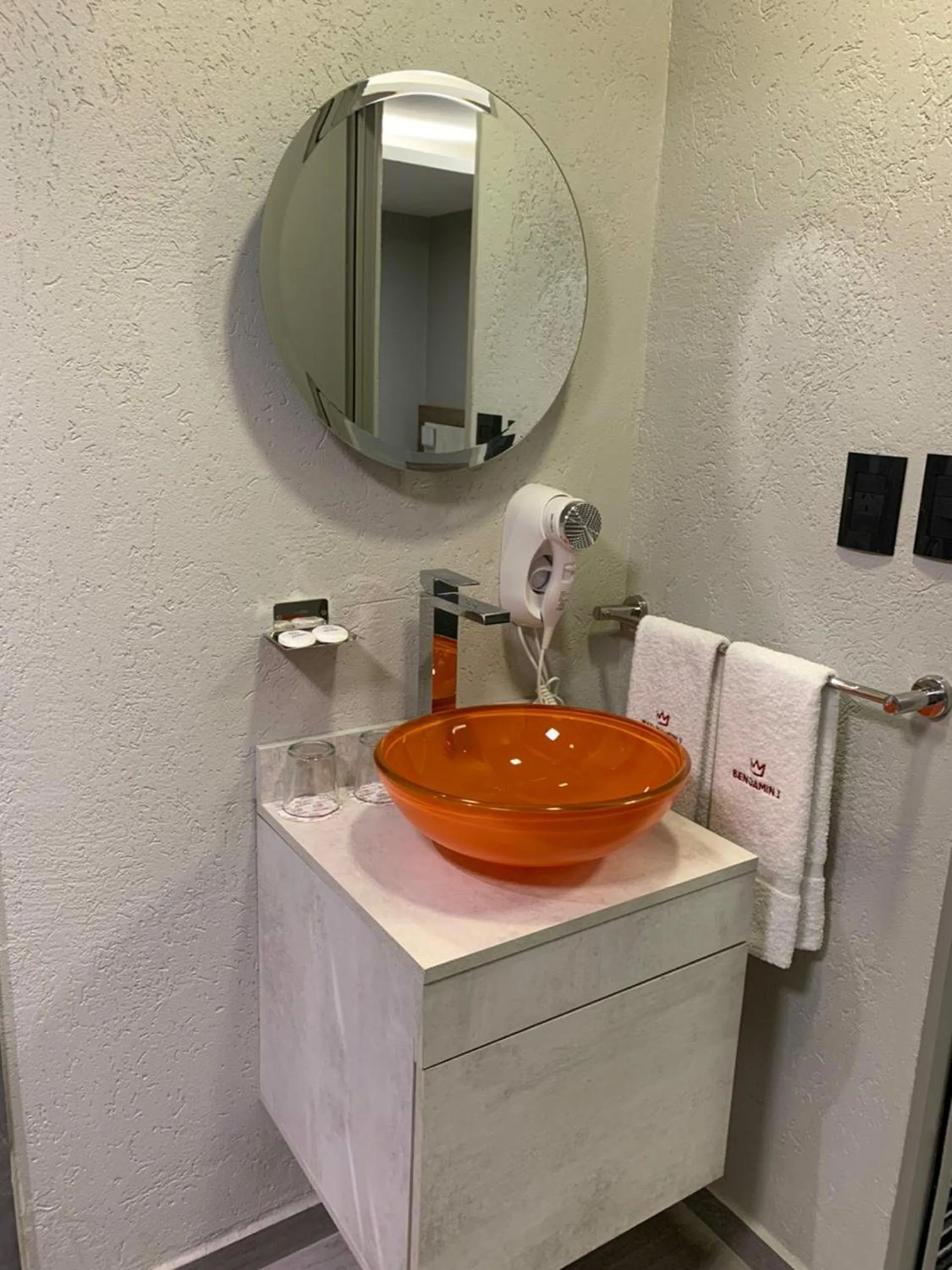 Bathroom in Benjamín I