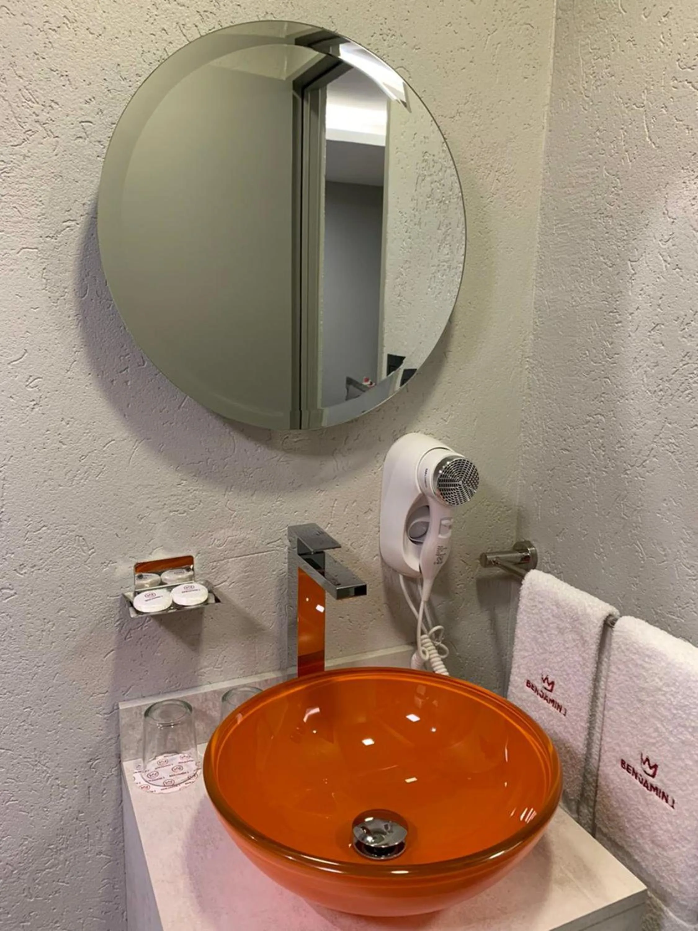 Bathroom in Benjamín I