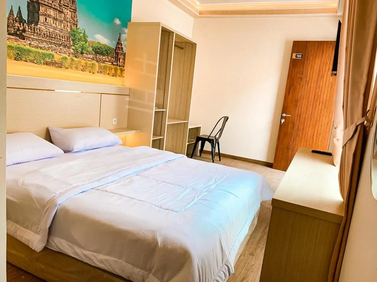 Bed in Kartiko Palagan Eksklusif Yogyakarta