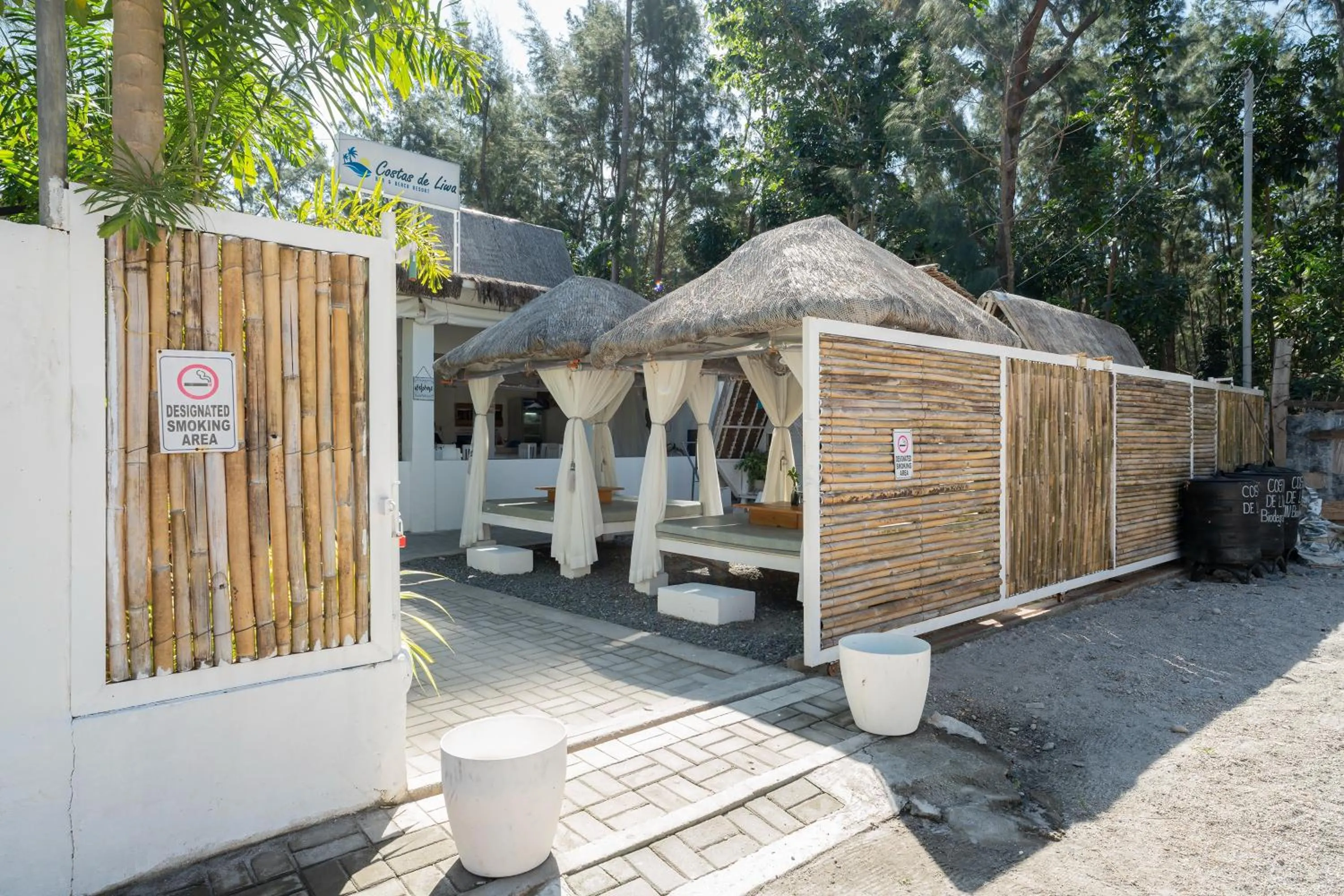 Property building in Costas De Liwa Bar & Beach Resort