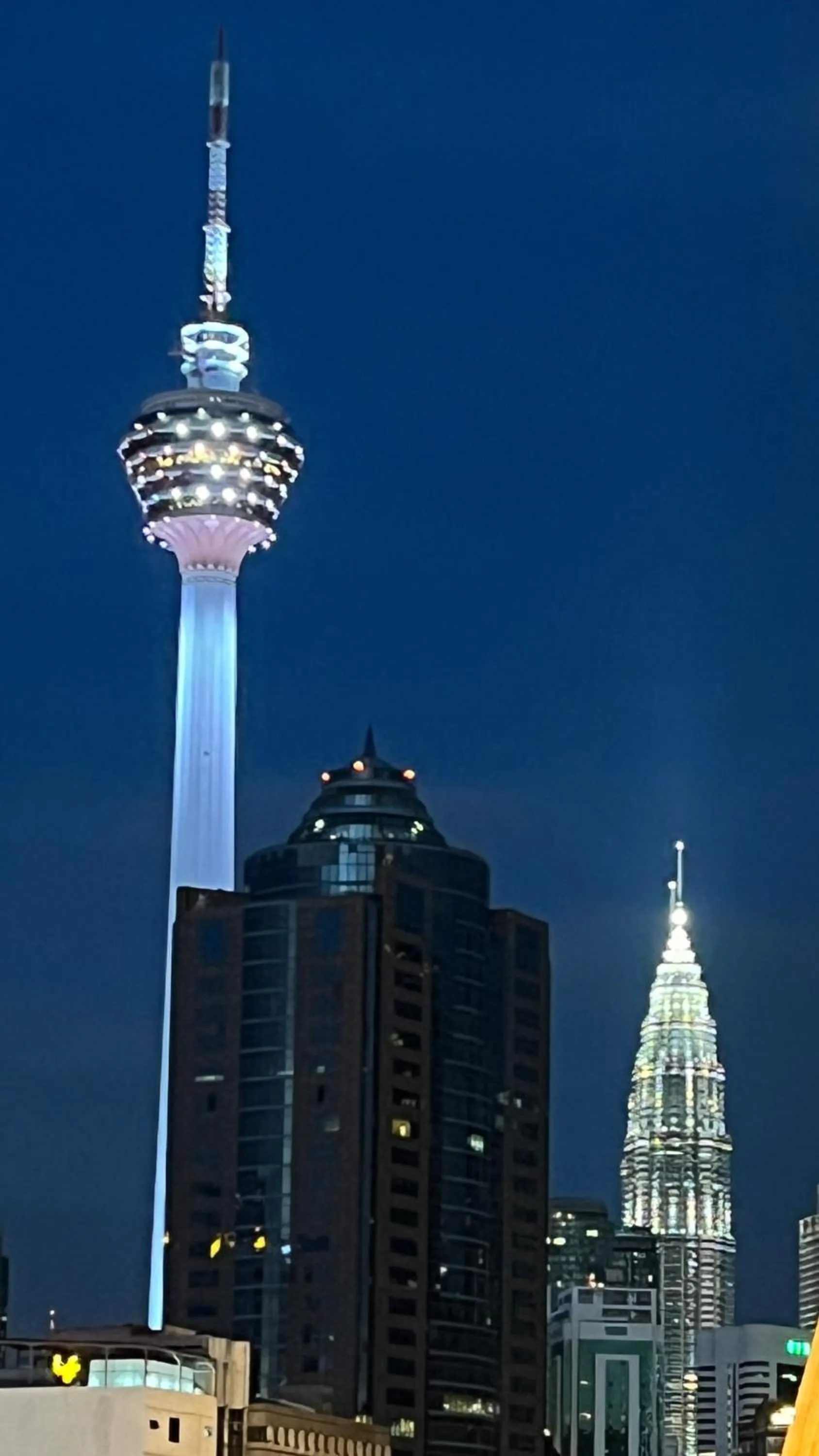 Night in Cojoy Hotel @ Chinatown