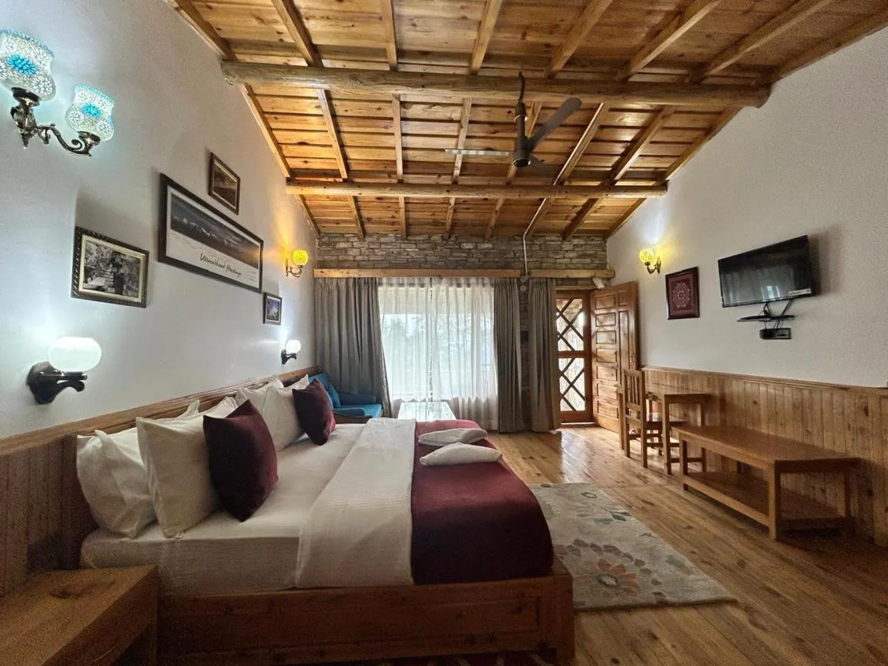 Kasar Himalaya Holiday Resort, Binsar Rd