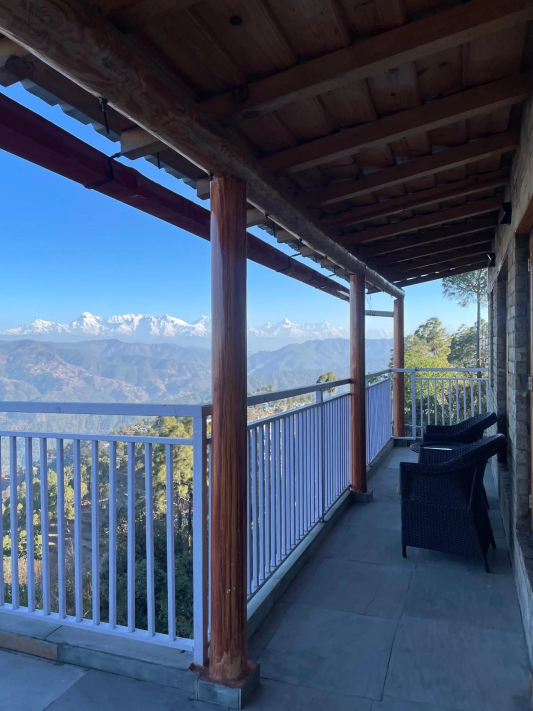 Kasar Himalaya Holiday Resort, Binsar Rd