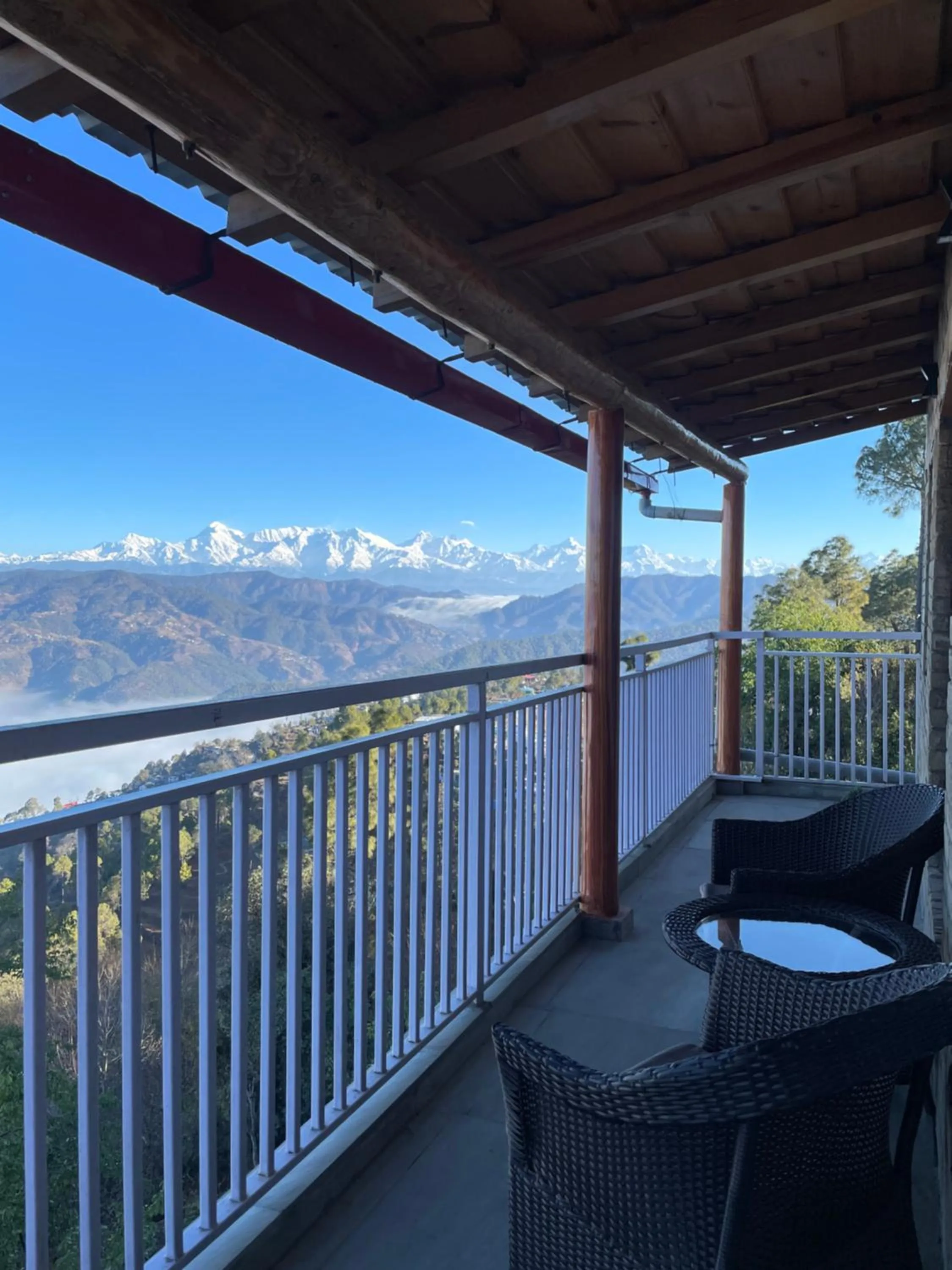 Kasar Himalaya Holiday Resort, Binsar Rd