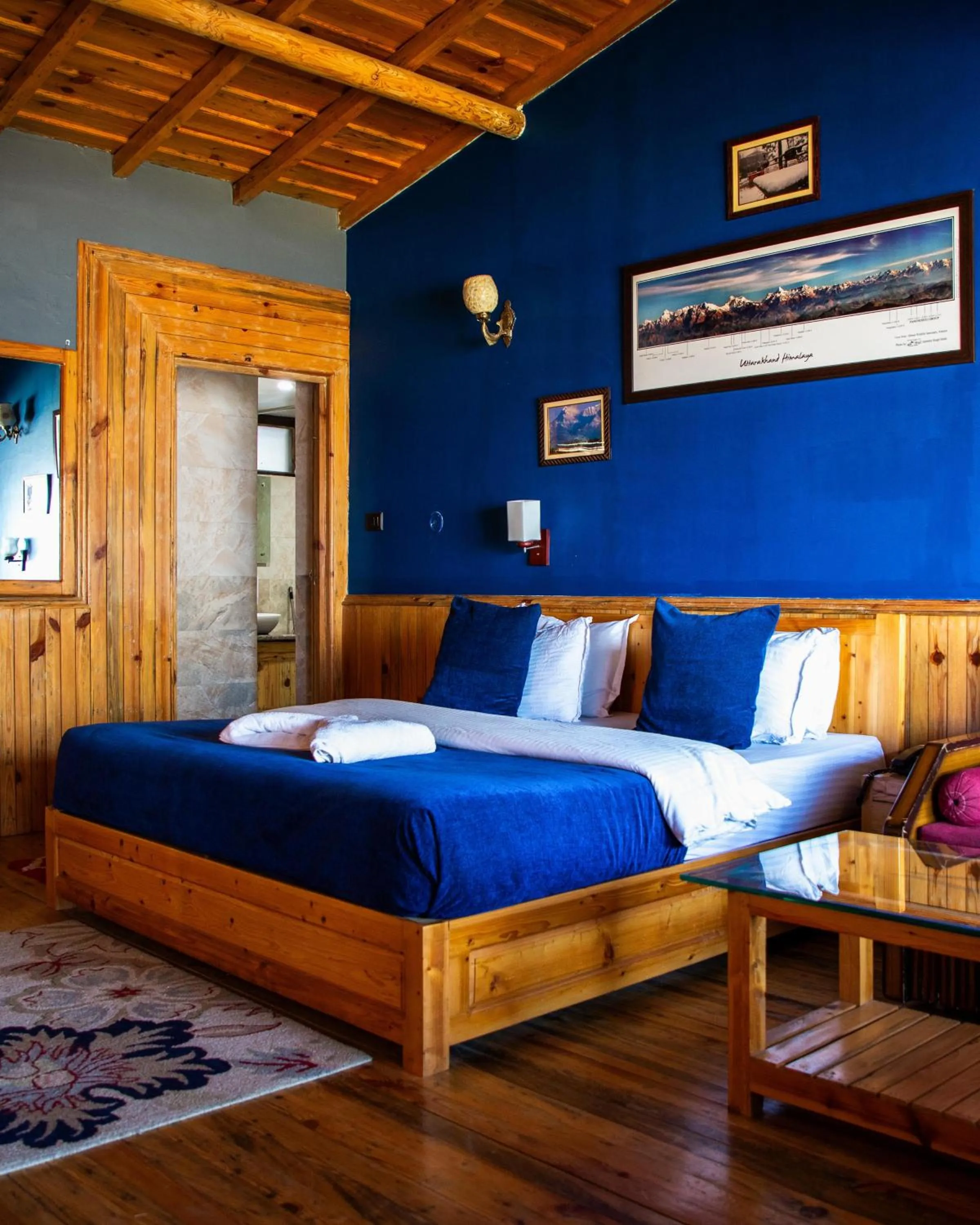 Kasar Himalaya Holiday Resort, Binsar Rd