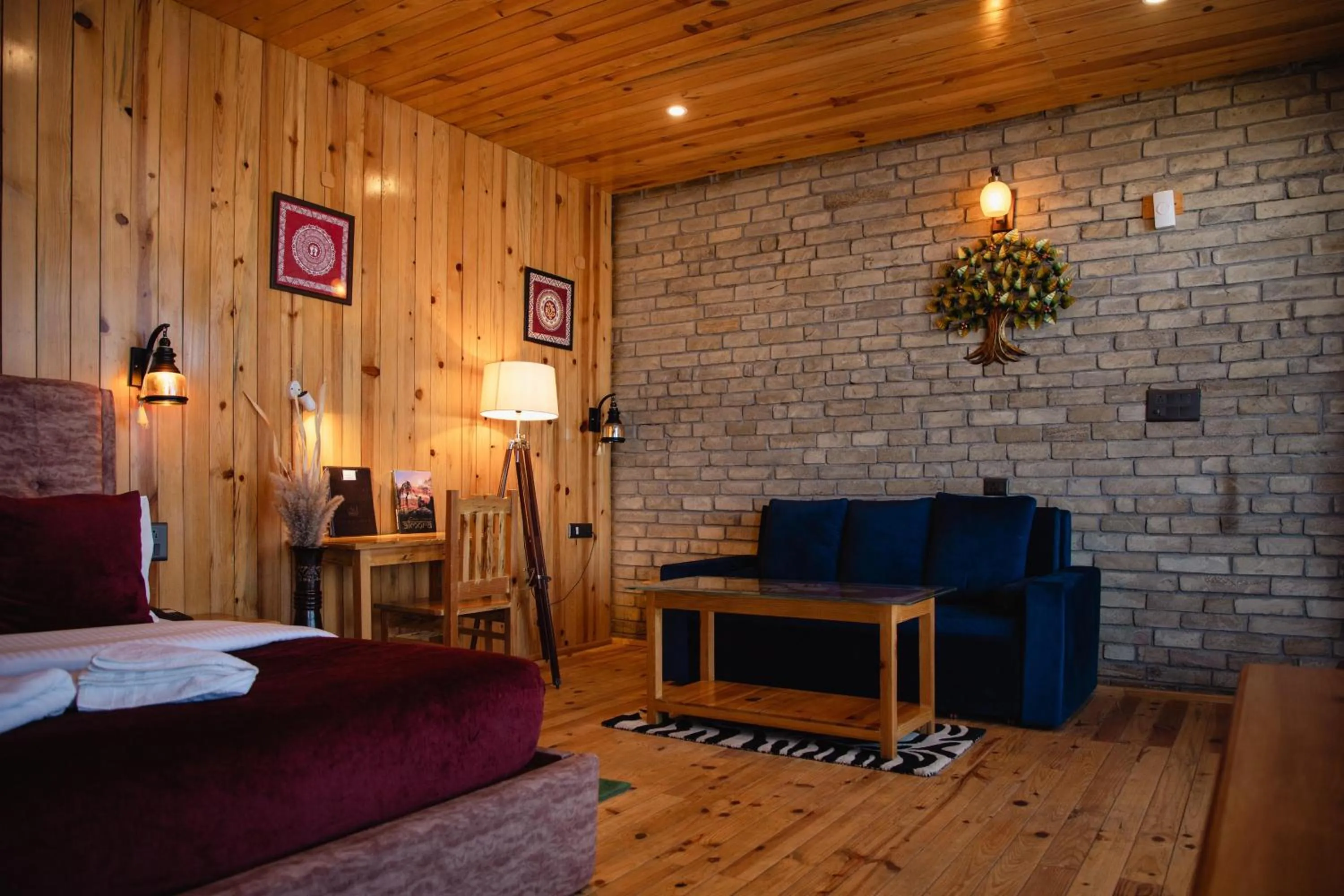 Kasar Himalaya Holiday Resort, Binsar Rd