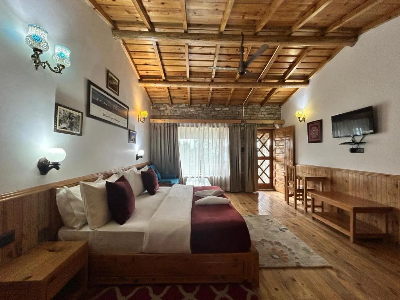 Kasar Himalaya Holiday Resort, Binsar Rd