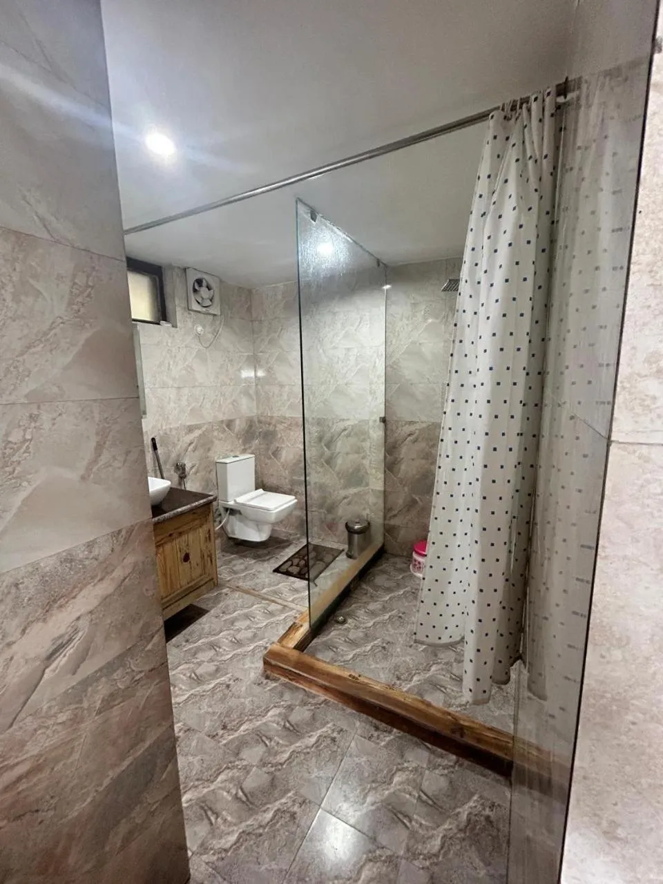 Kasar Himalaya Holiday Resort, Binsar Rd