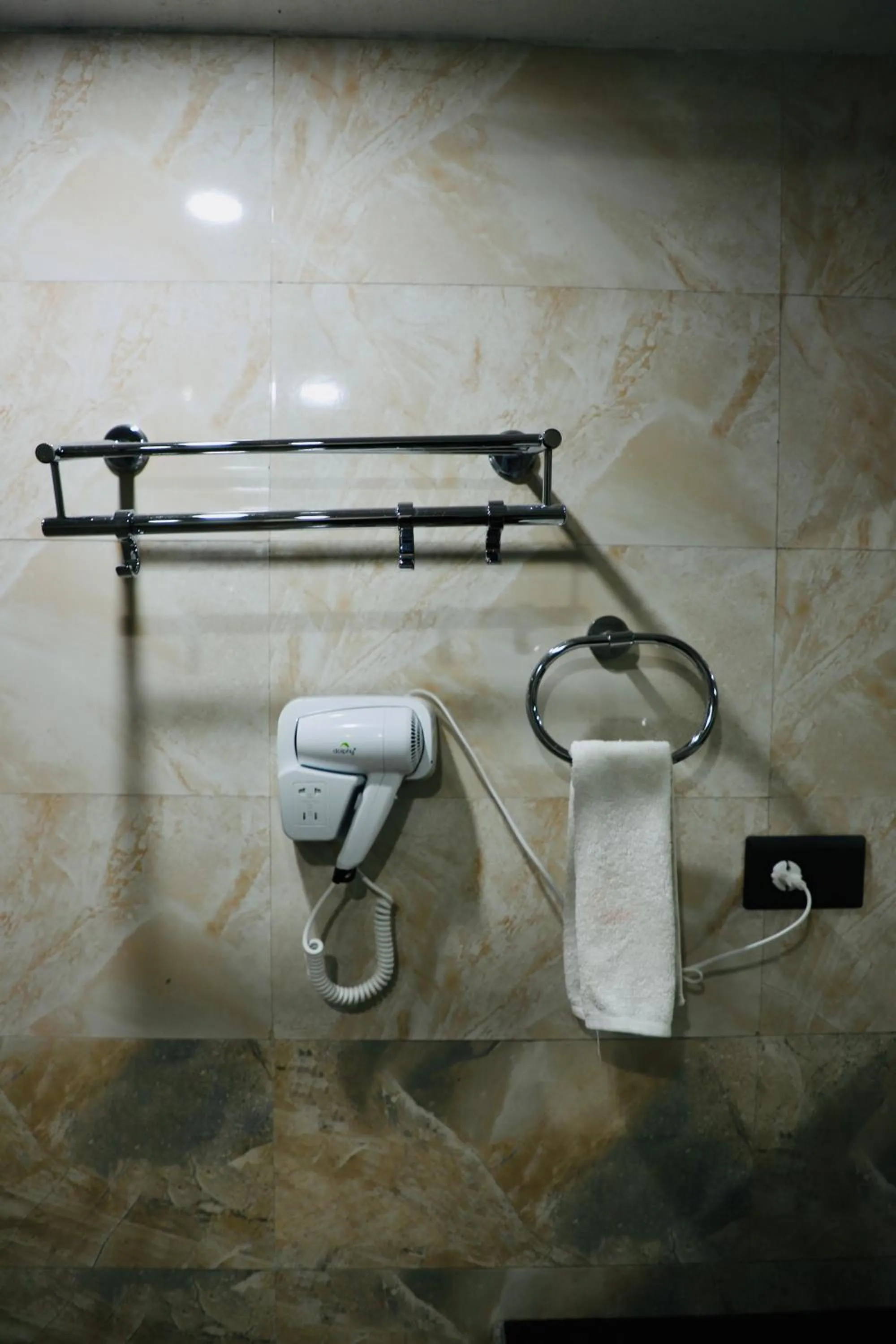 Kasar Himalaya Holiday Resort, Binsar Rd