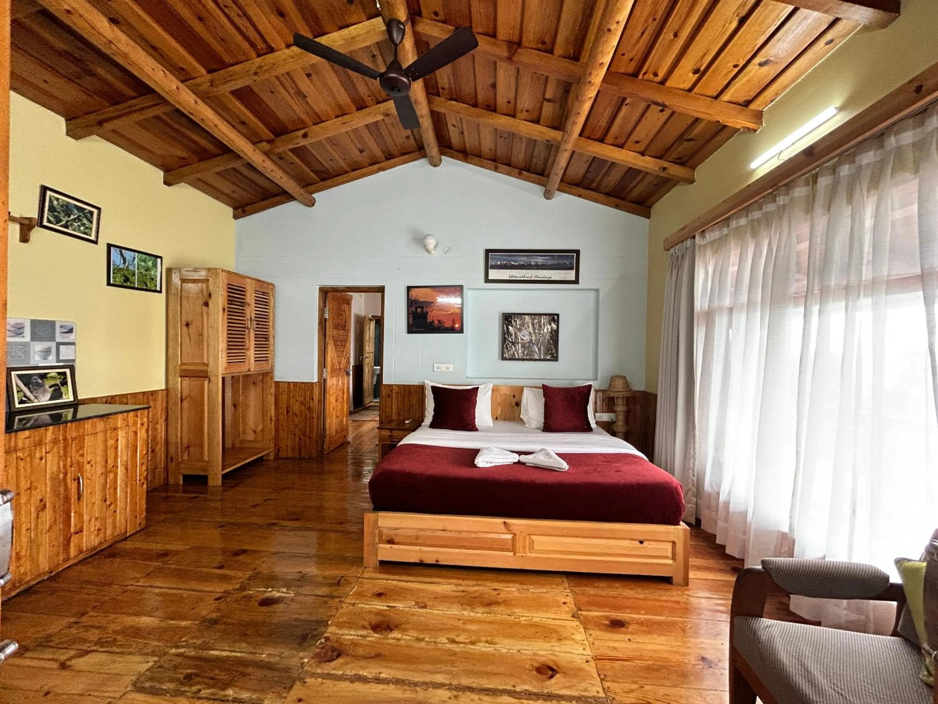 Kasar Himalaya Holiday Resort, Binsar Rd