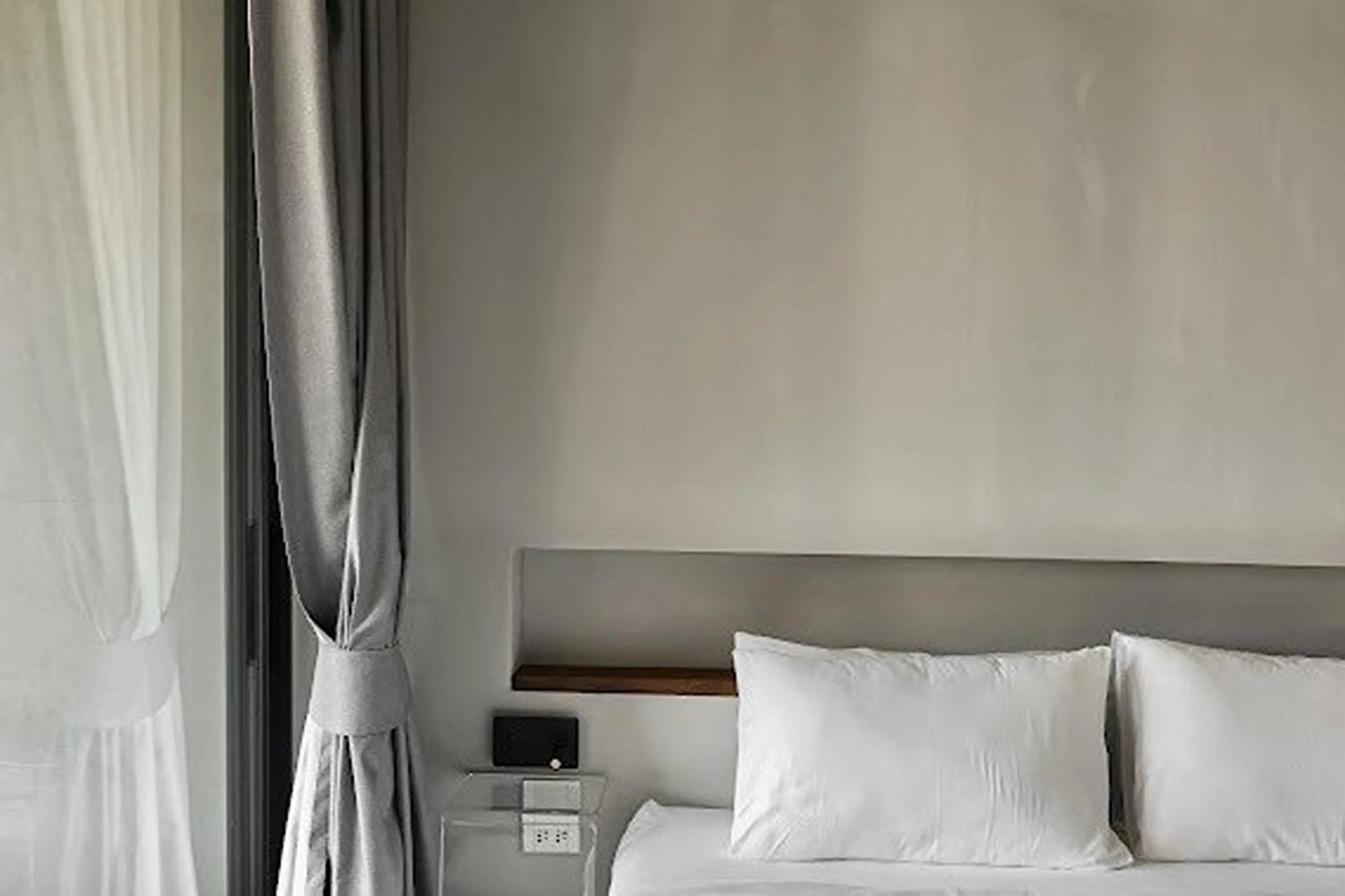 Bedroom, Bed in Mist Villa