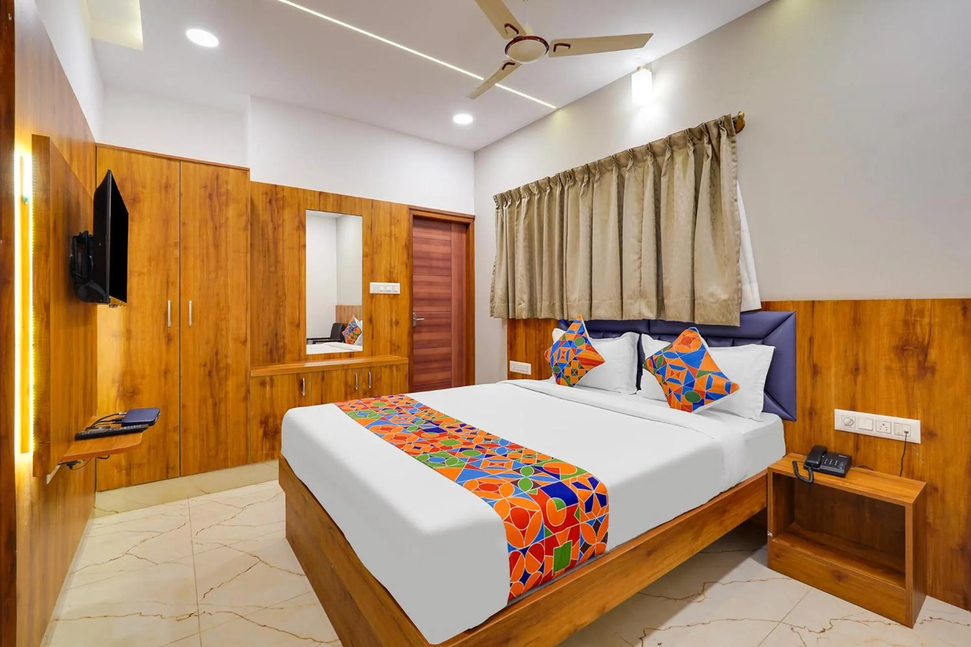 Bed in FabHotel Royal Grand - Basaveshwar Nagar