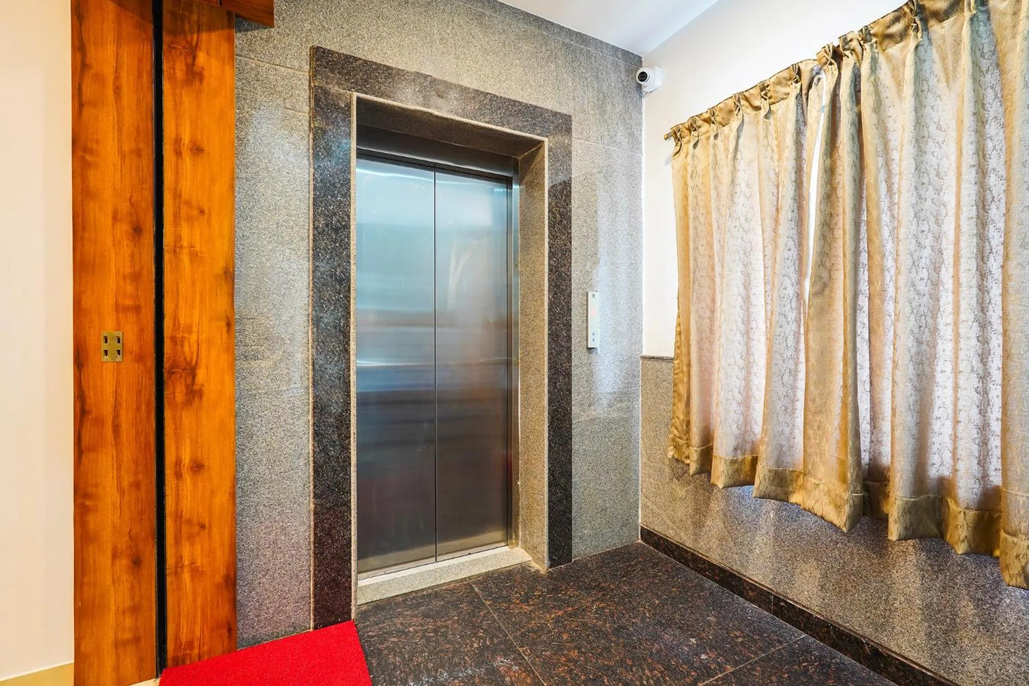 elevator in FabHotel Royal Grand - Basaveshwar Nagar