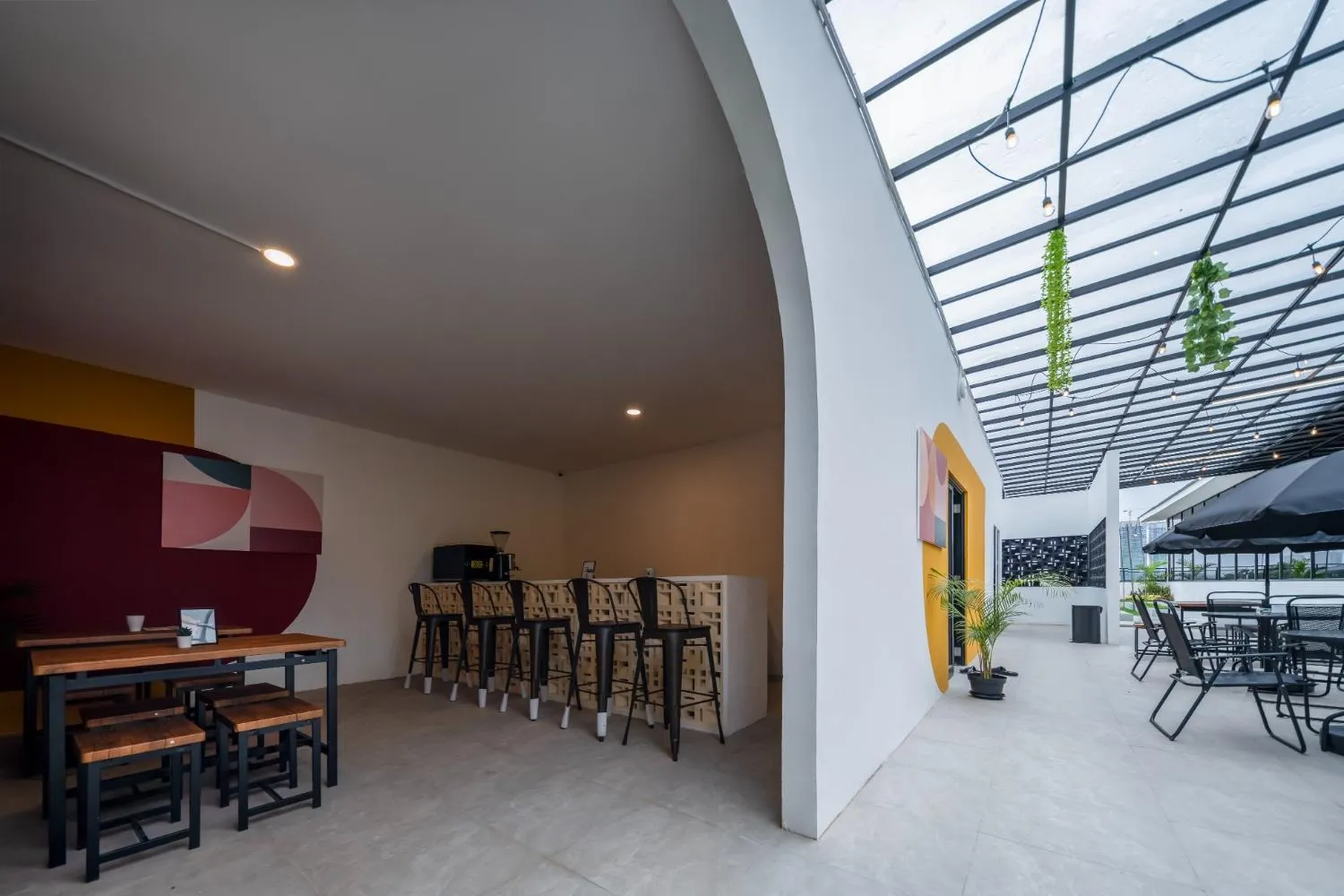 Seating area in Cove Casagio