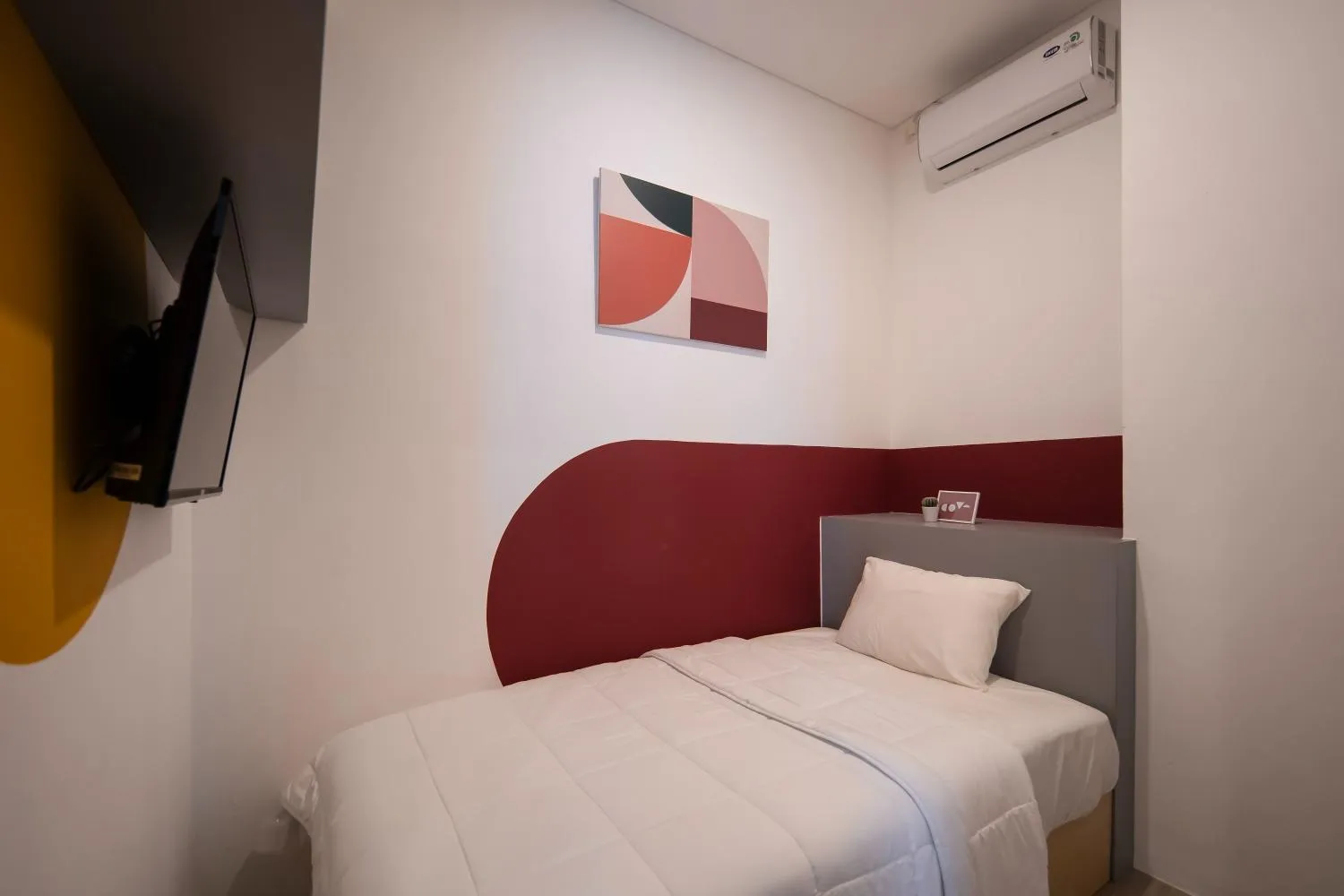 Photo of the whole room, Bed in Cove Casagio