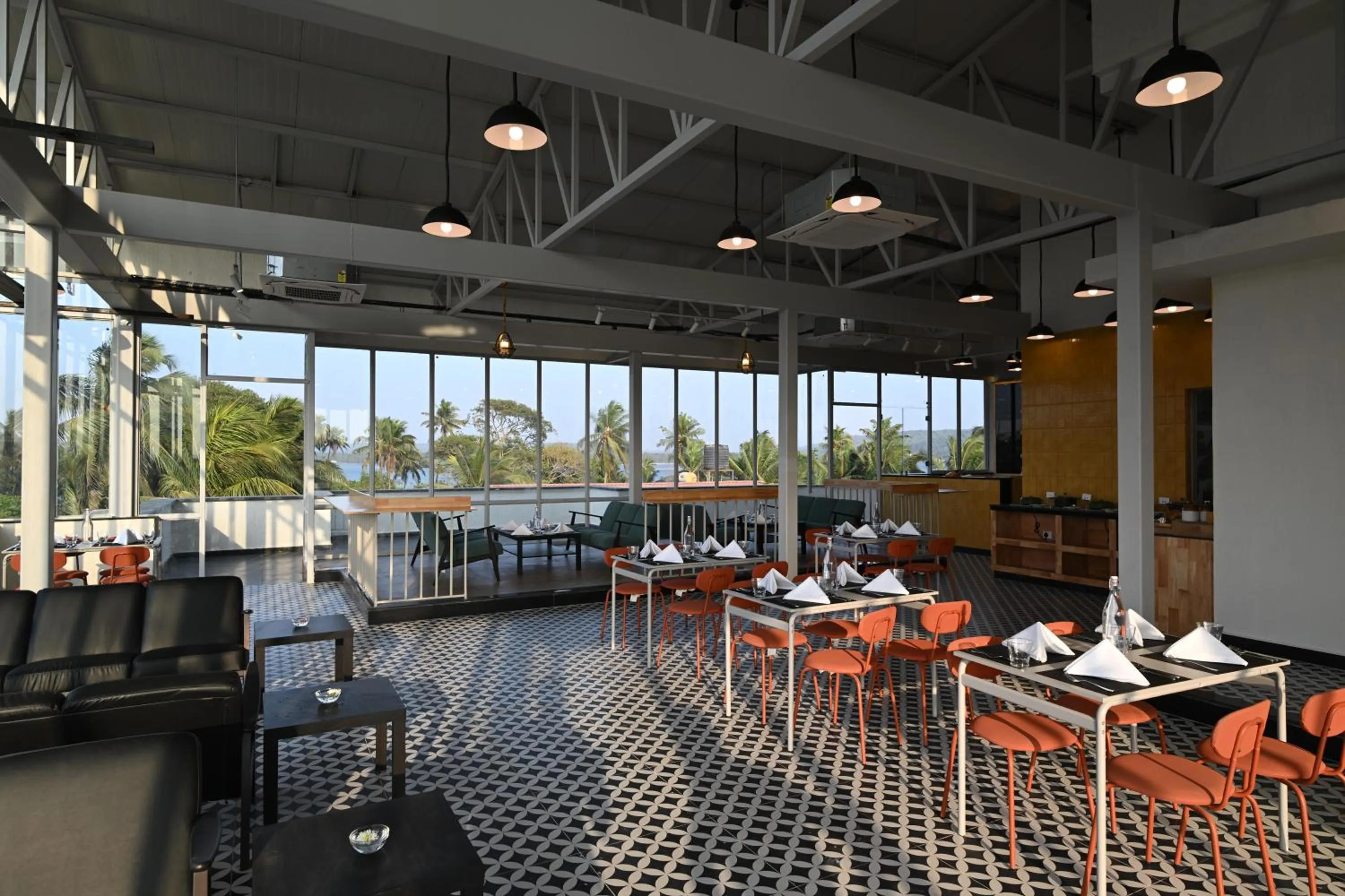 Restaurant/places to eat in Bedzzz Xclusiv Morjim, Goa By Leisure Hotels