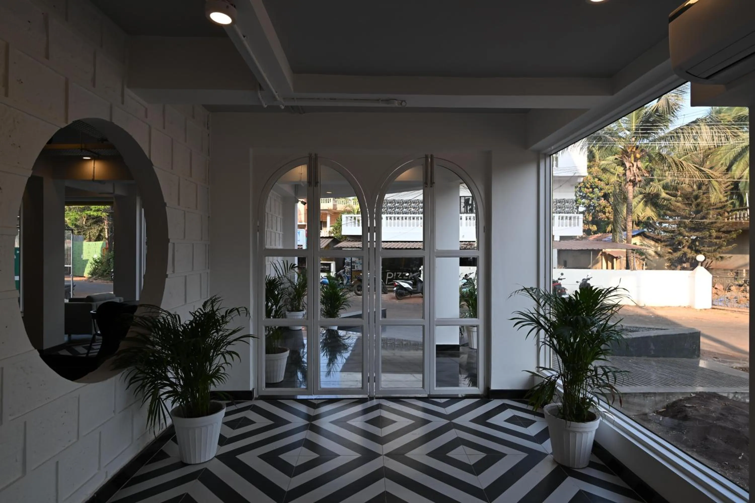 Facade/entrance in Bedzzz Xclusiv Morjim, Goa By Leisure Hotels