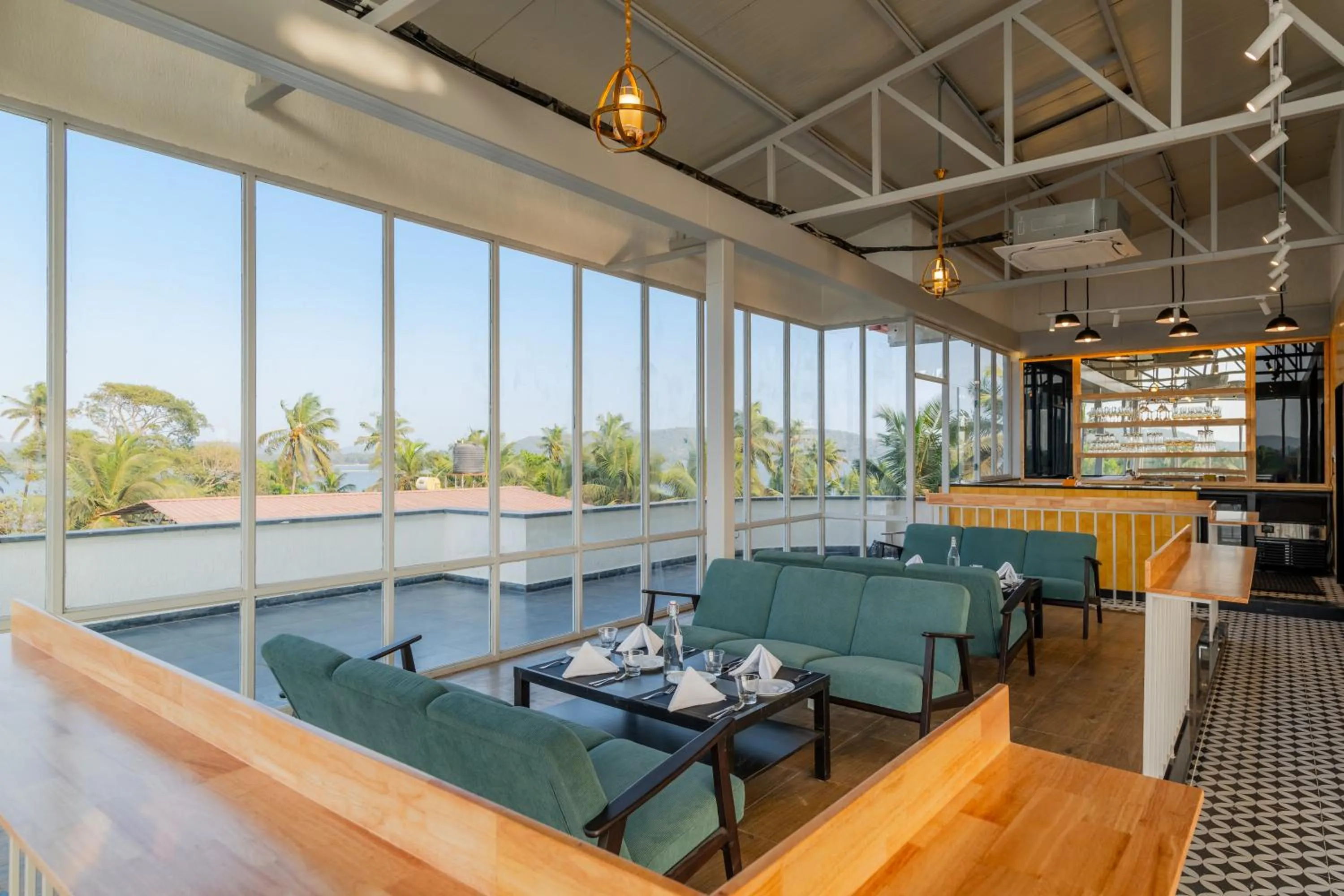 Restaurant/places to eat in Bedzzz Xclusiv Morjim, Goa By Leisure Hotels