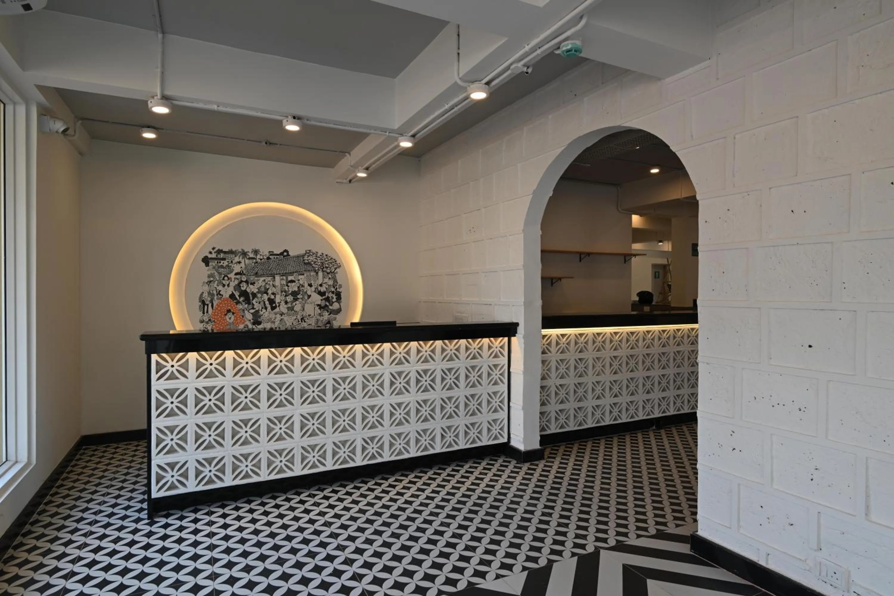 Lobby or reception in Bedzzz Xclusiv Morjim, Goa By Leisure Hotels