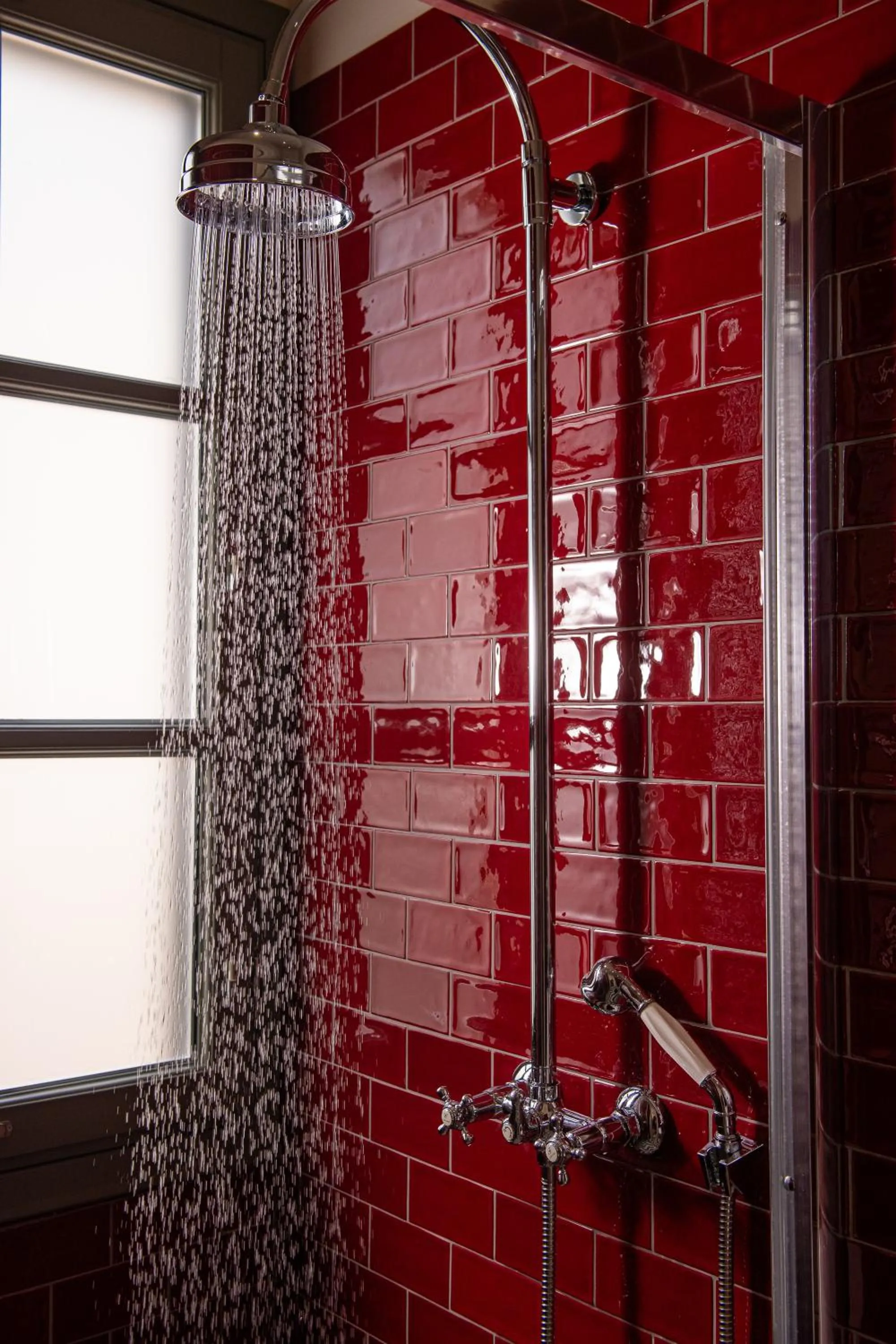 Shower in Living Yard Acropolis