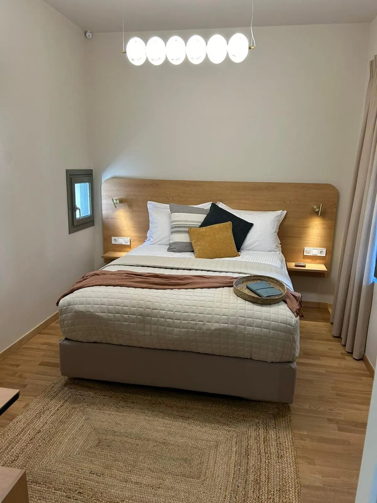 Bed in Living Yard Acropolis