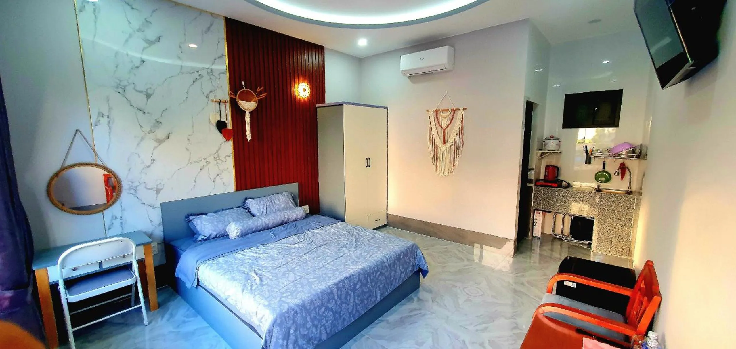 Photo of the whole room, Bed in Homestay Quyên Quỳnh