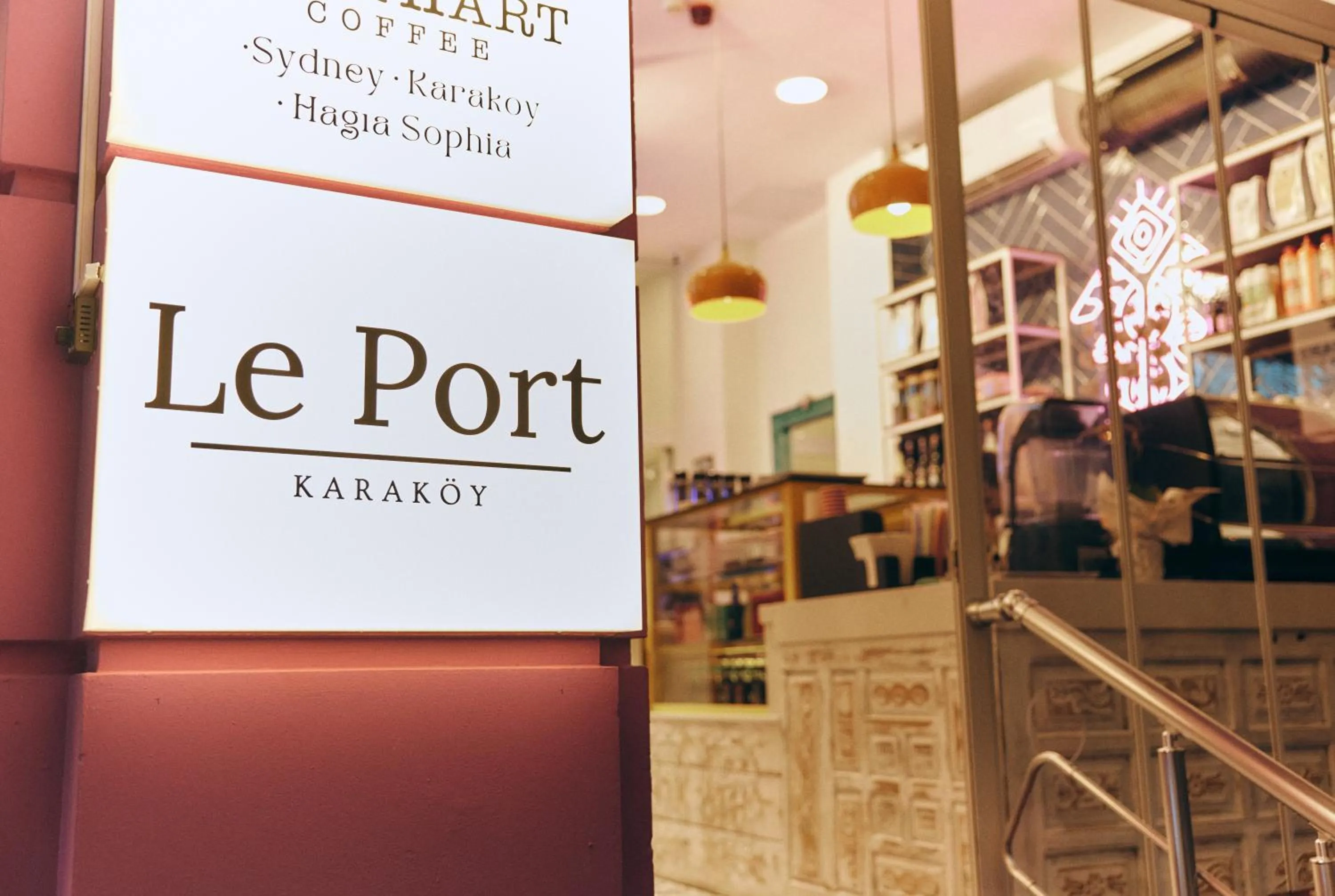 Property logo or sign in Le Port Karaköy