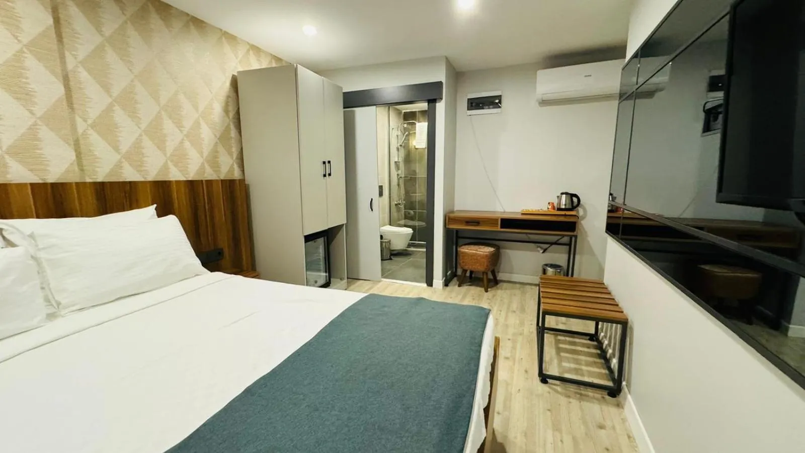 Seating area in Le Port Karaköy