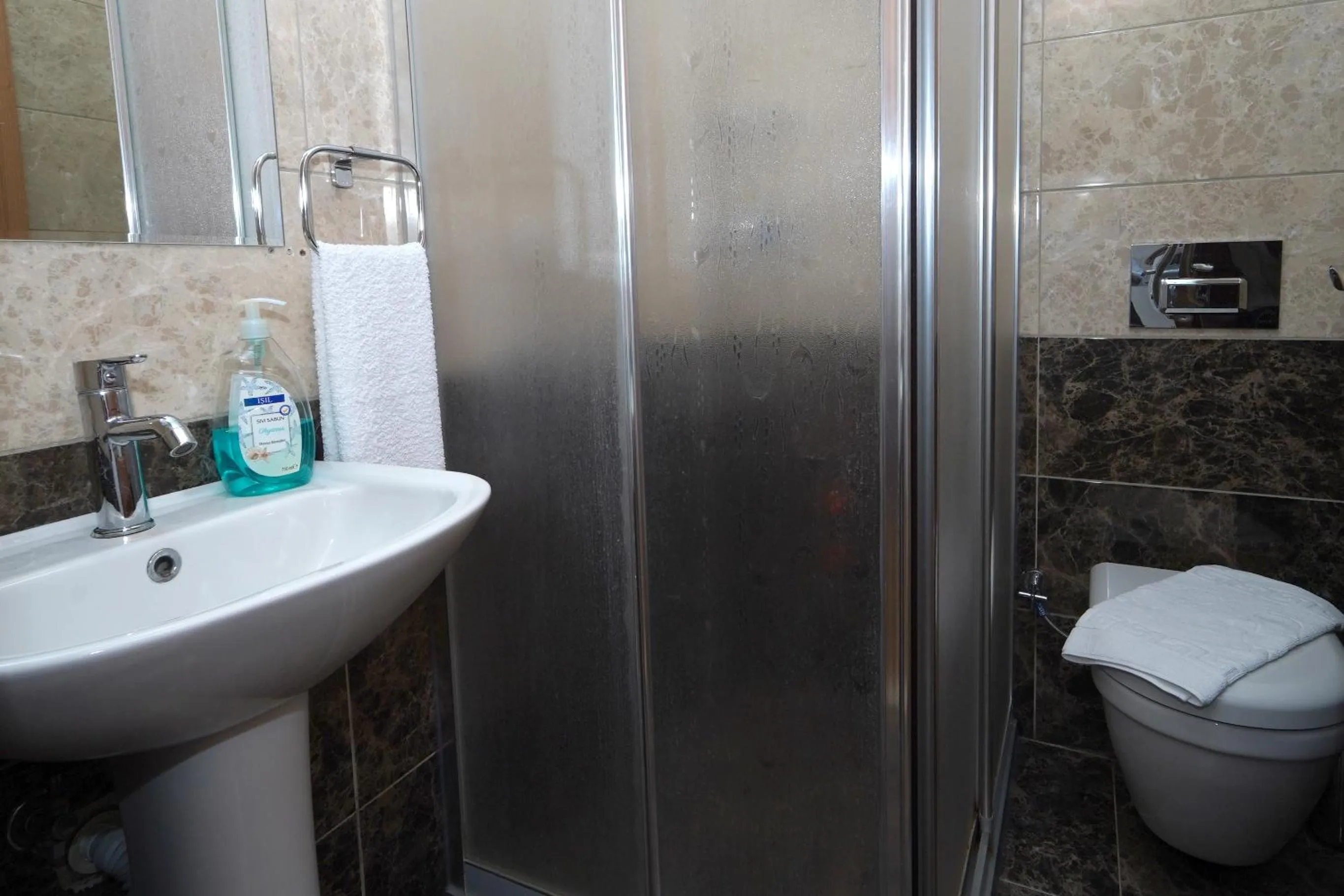 Shower in Akyaka Nehir Butik Otel