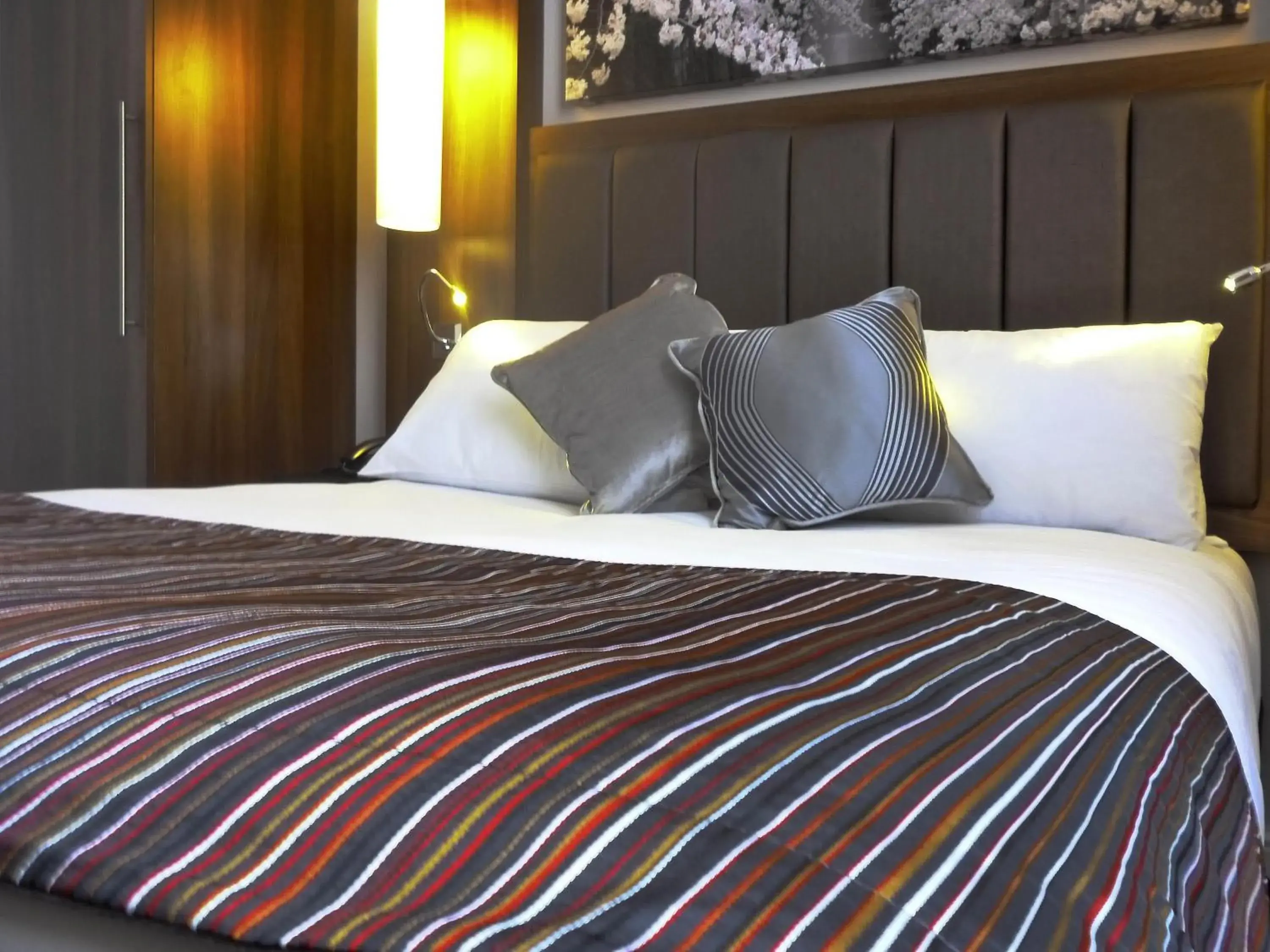 Standard Double Room in Mercure Darlington King's Hotel Standard Double Room in Mercure Darlington King's Hotel