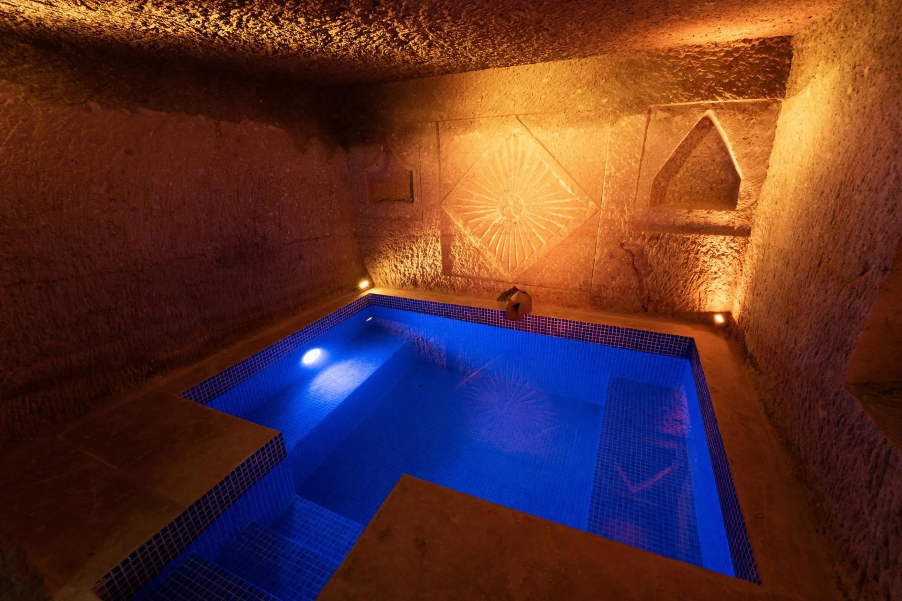 Pool view in By Yüksel Cave