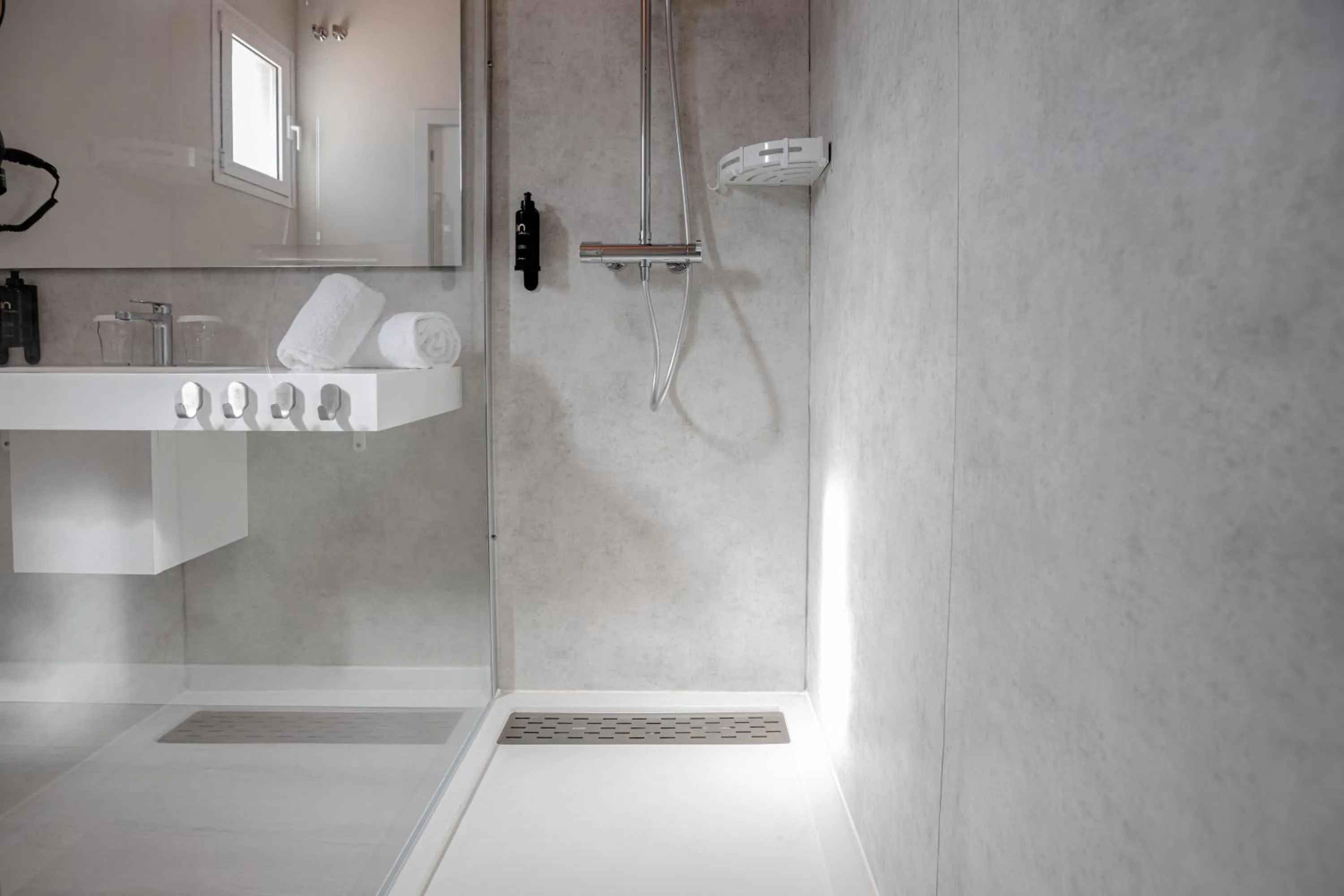 Shower in ON City Resort All Inclusive Prime