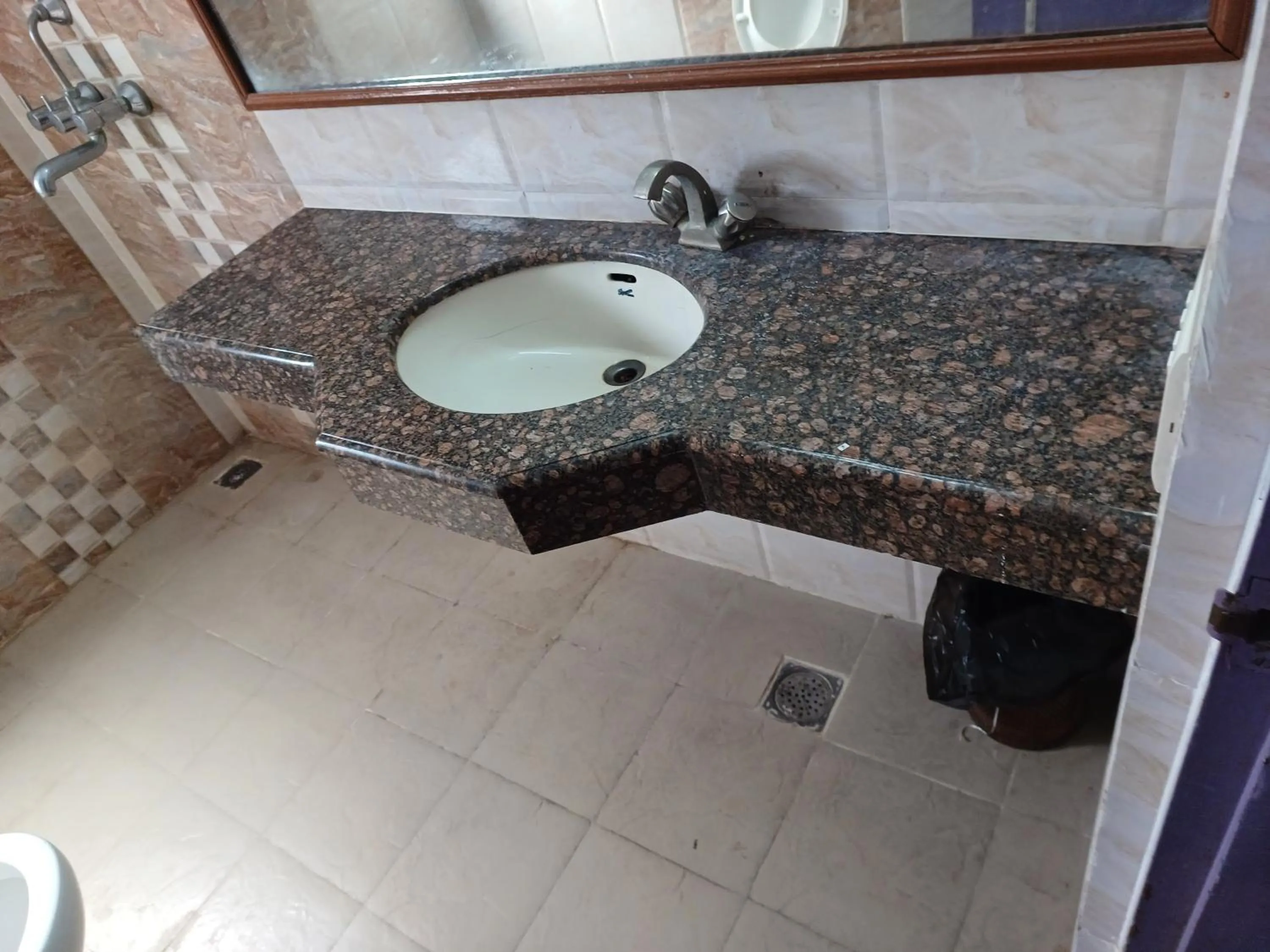 Bathroom in Hotel Maya international