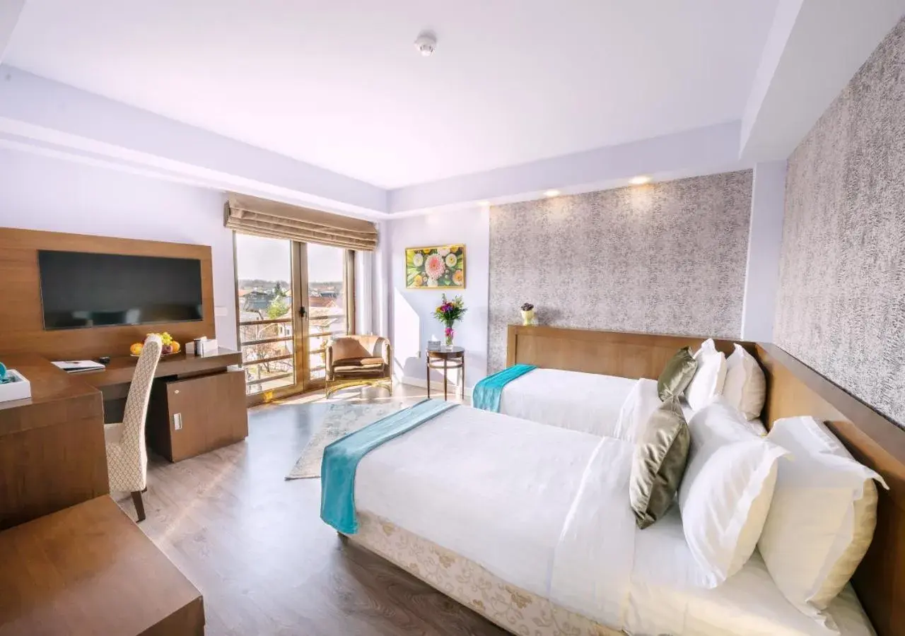 Twin Room in Phoenicia Comfort Hotel Twin Room in Phoenicia Comfort Hotel