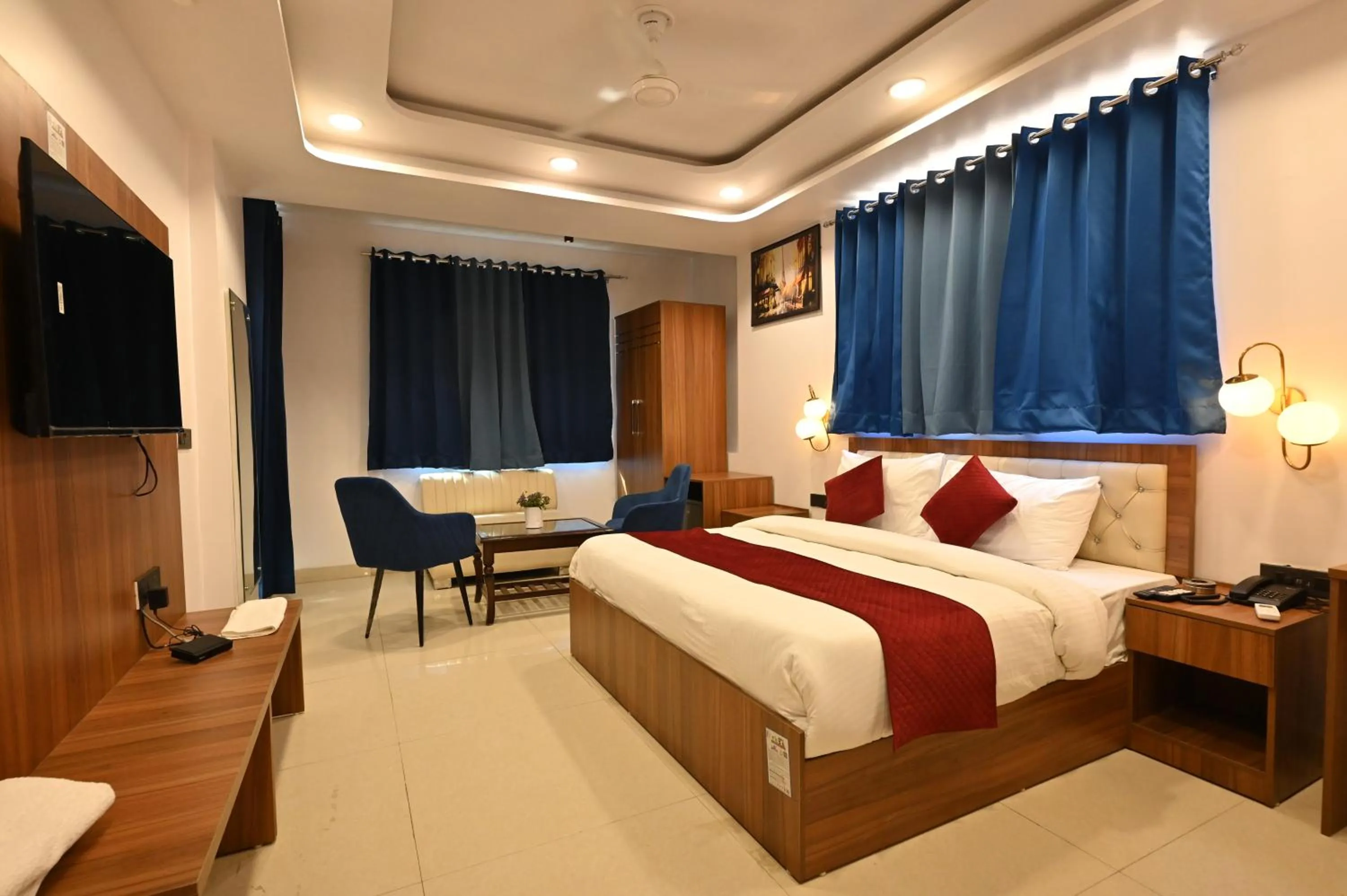 Bed in Hotel Down Town Paschim Vihar