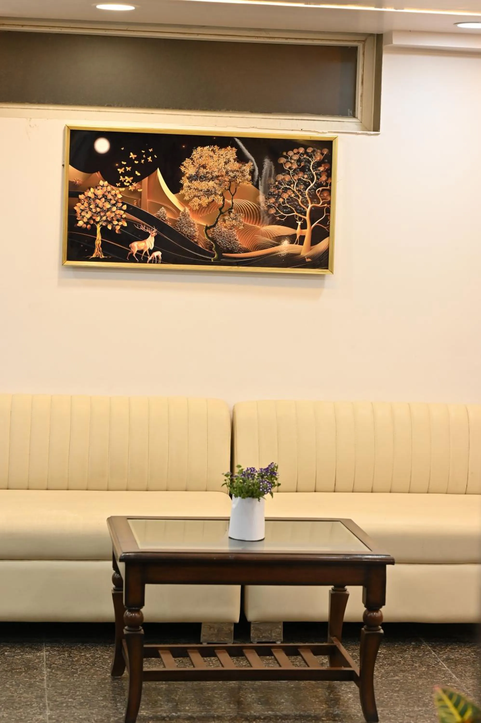 Hotel Down Town Paschim Vihar