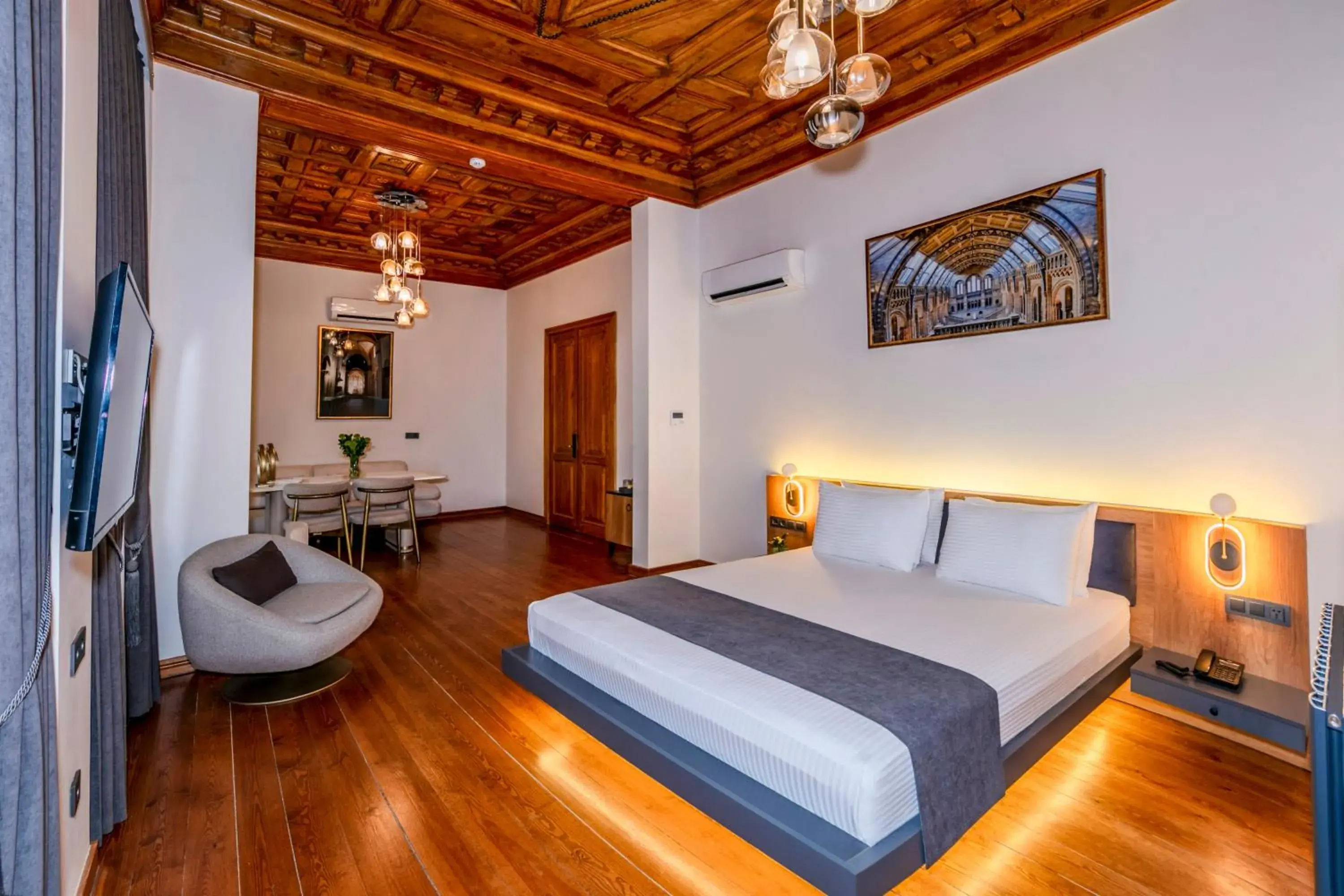 King Suite with Balcony in Elmira Pera Hotel & - Special Class King Suite with Balcony in Elmira Pera Hotel & - Special Class