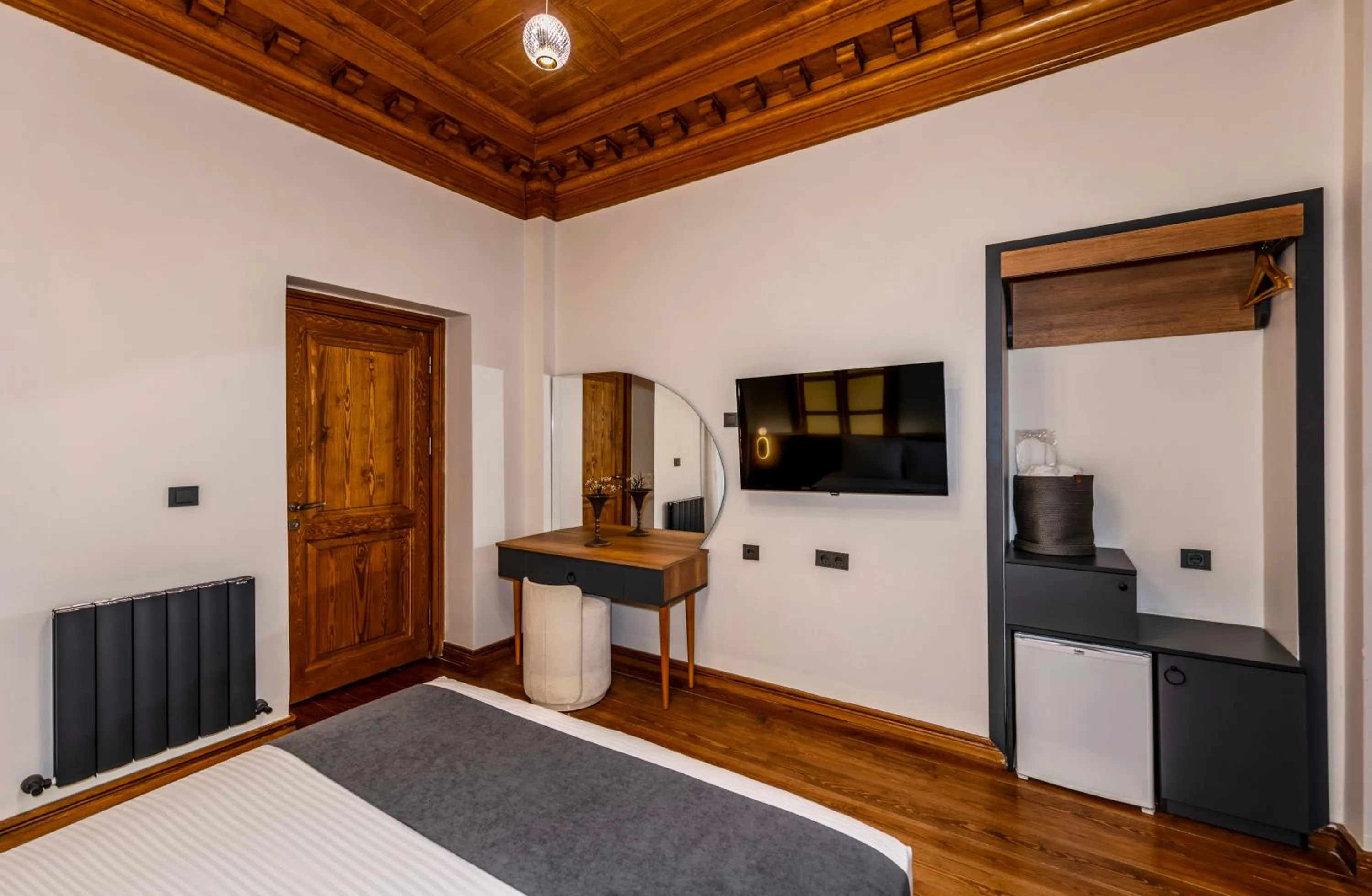 TV and multimedia, Bed in Elmira Pera Hotel & - Special Class