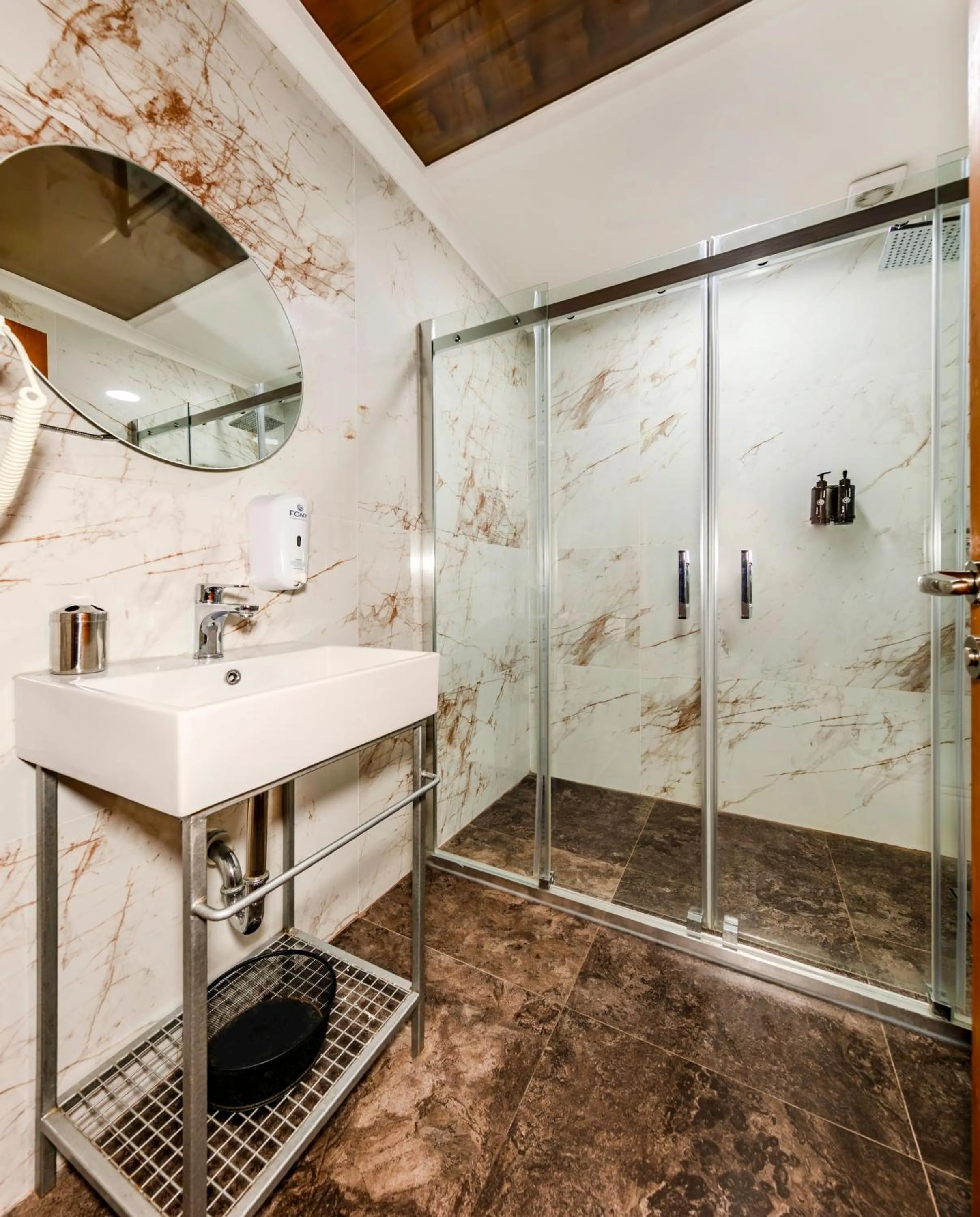 Shower in Elmira Pera Hotel & - Special Class