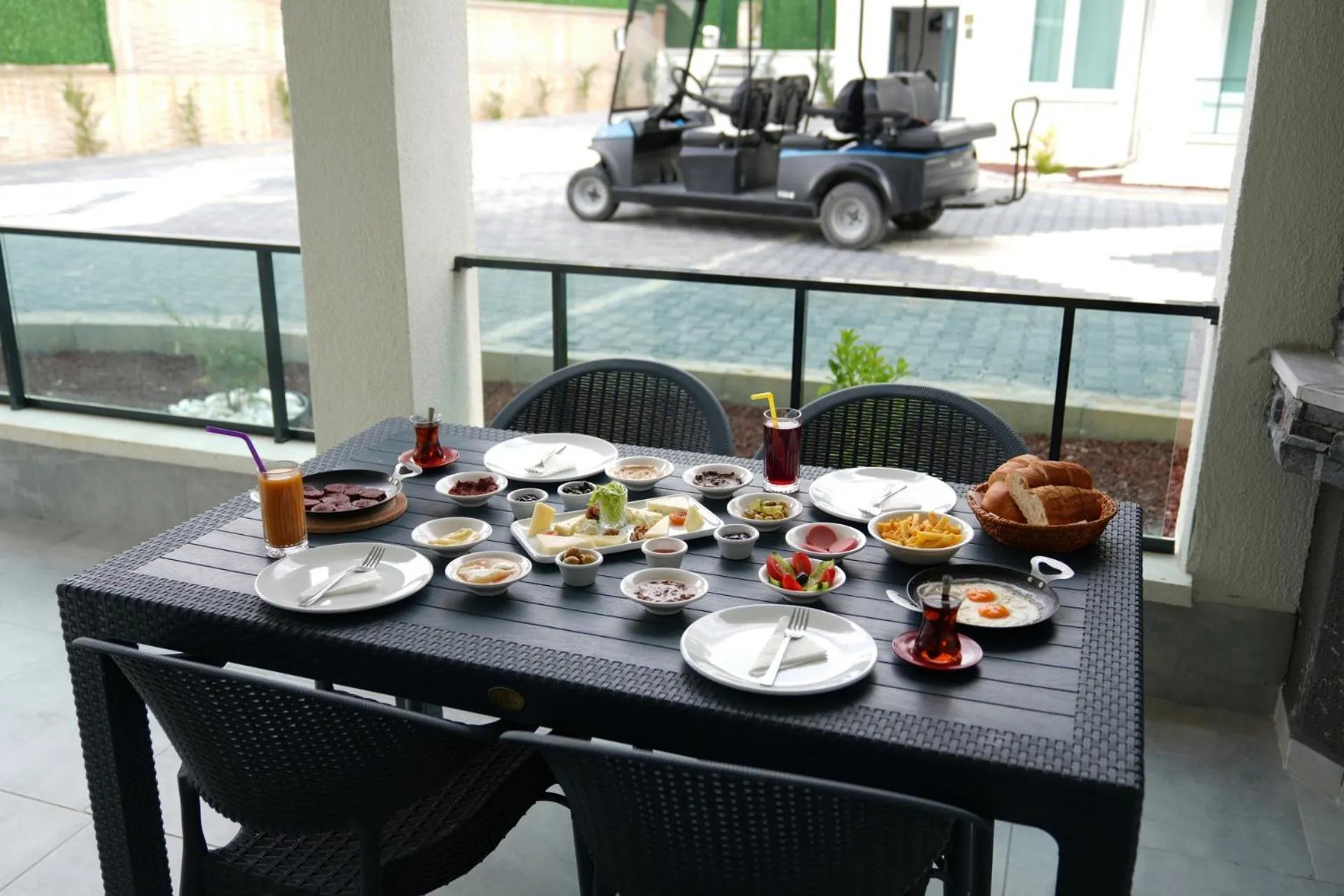 Food and drinks in Villa Kent Termal Otel